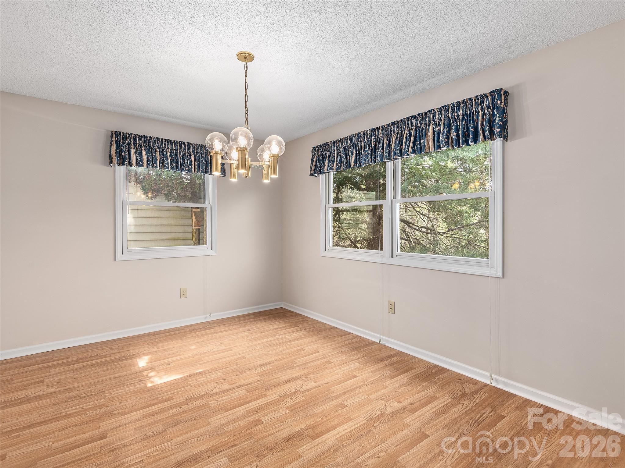 20 Cedarcliff Circle — Asheville