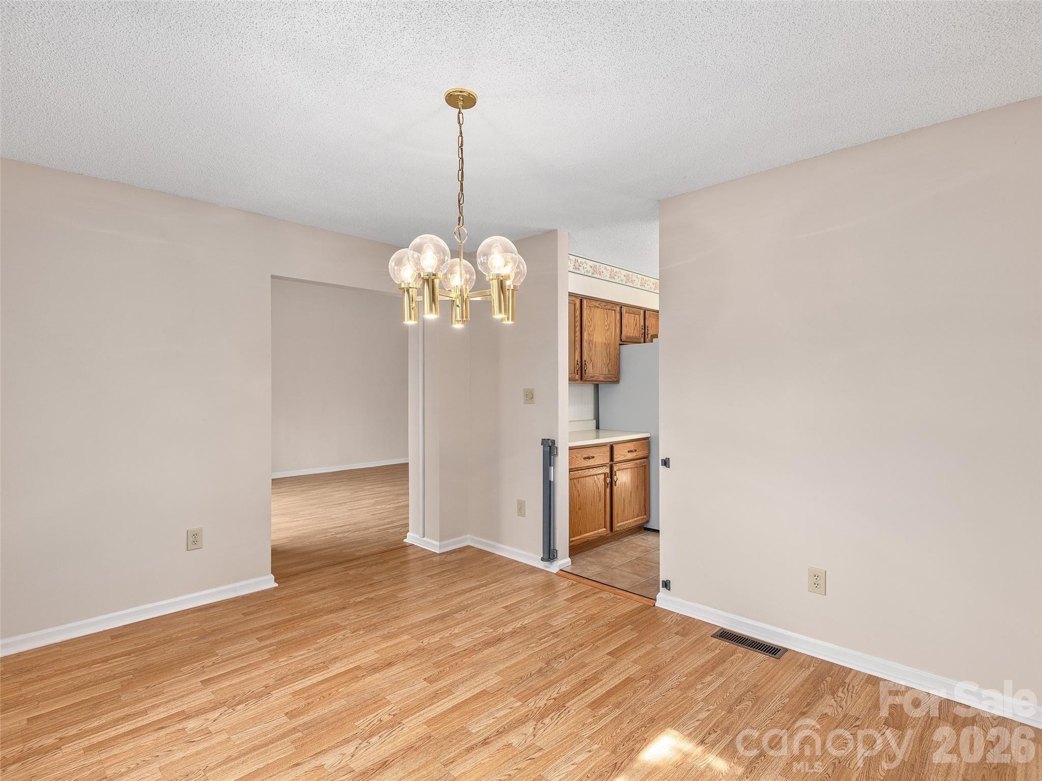 20 Cedarcliff Circle — Asheville