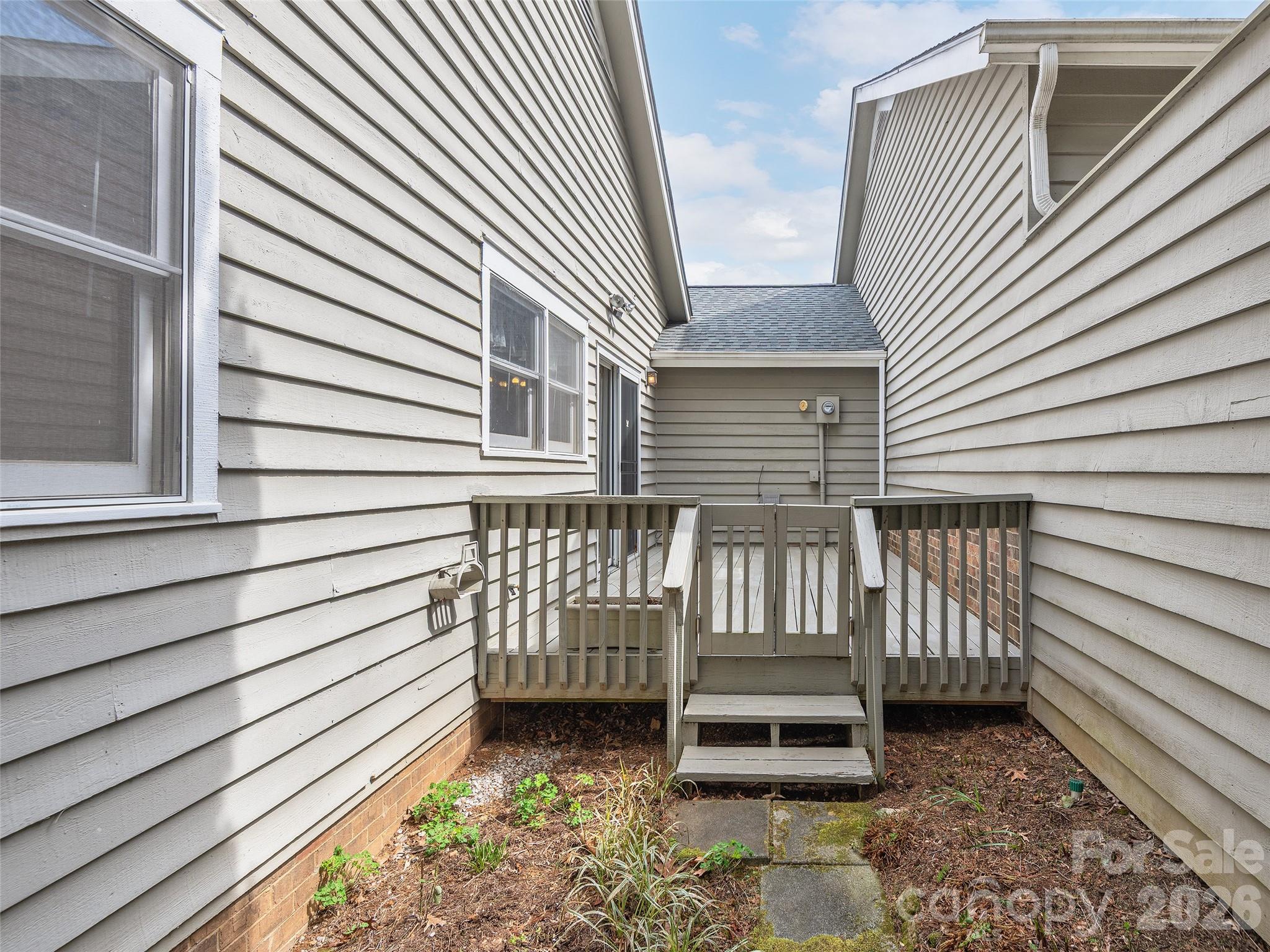 20 Cedarcliff Circle — Asheville