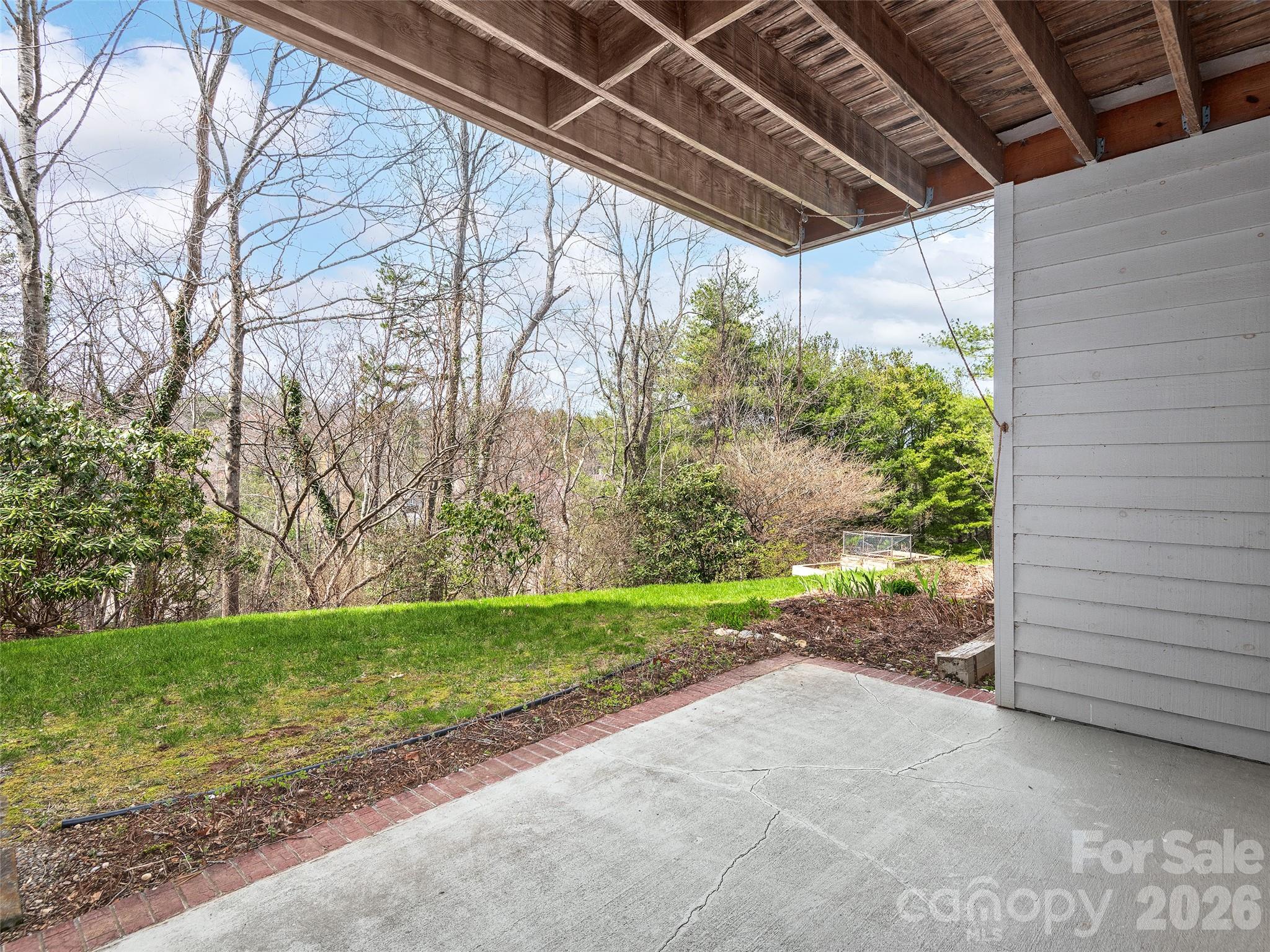 20 Cedarcliff Circle — Asheville