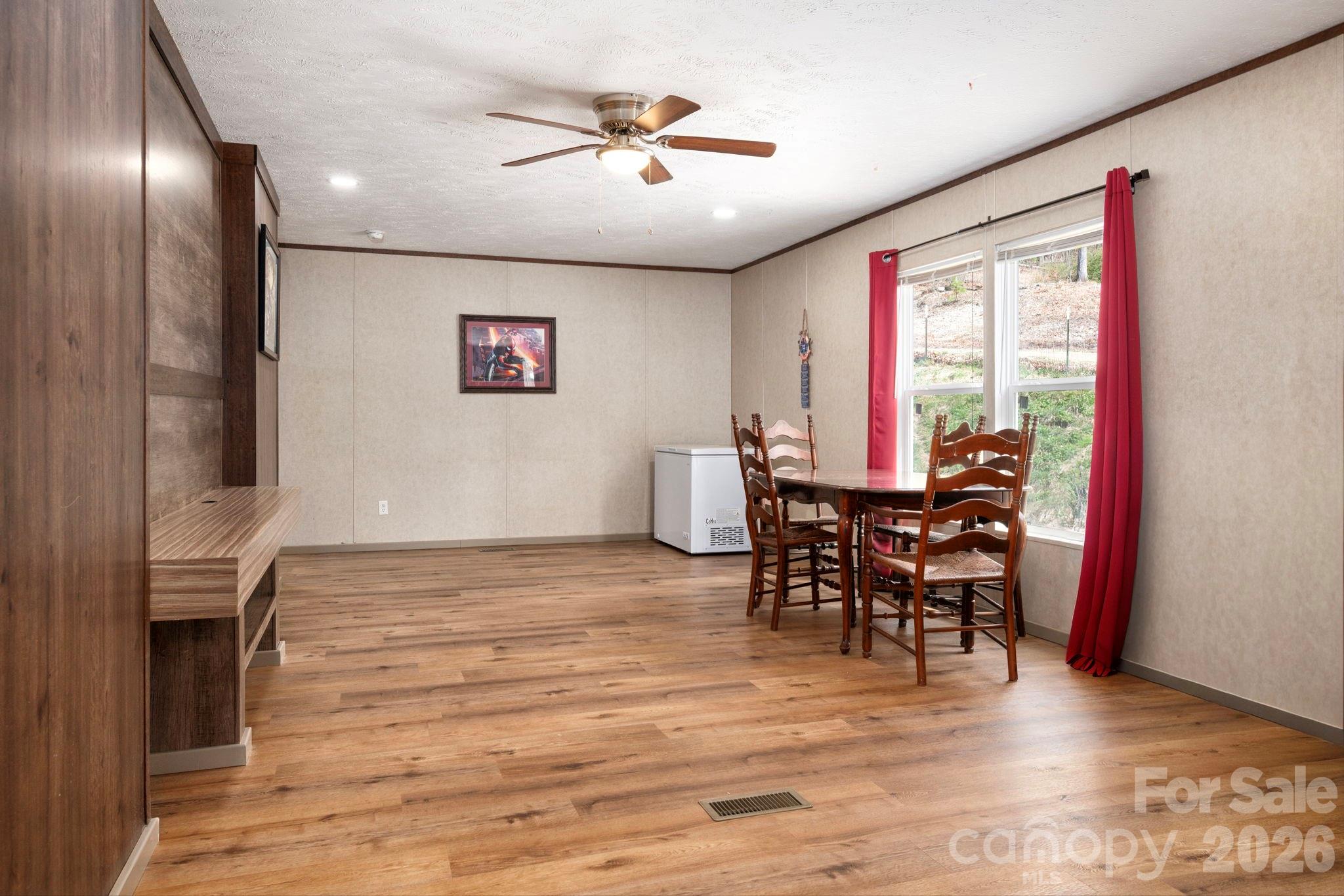 1064 Deer Chase Circle — Cedar Mountain