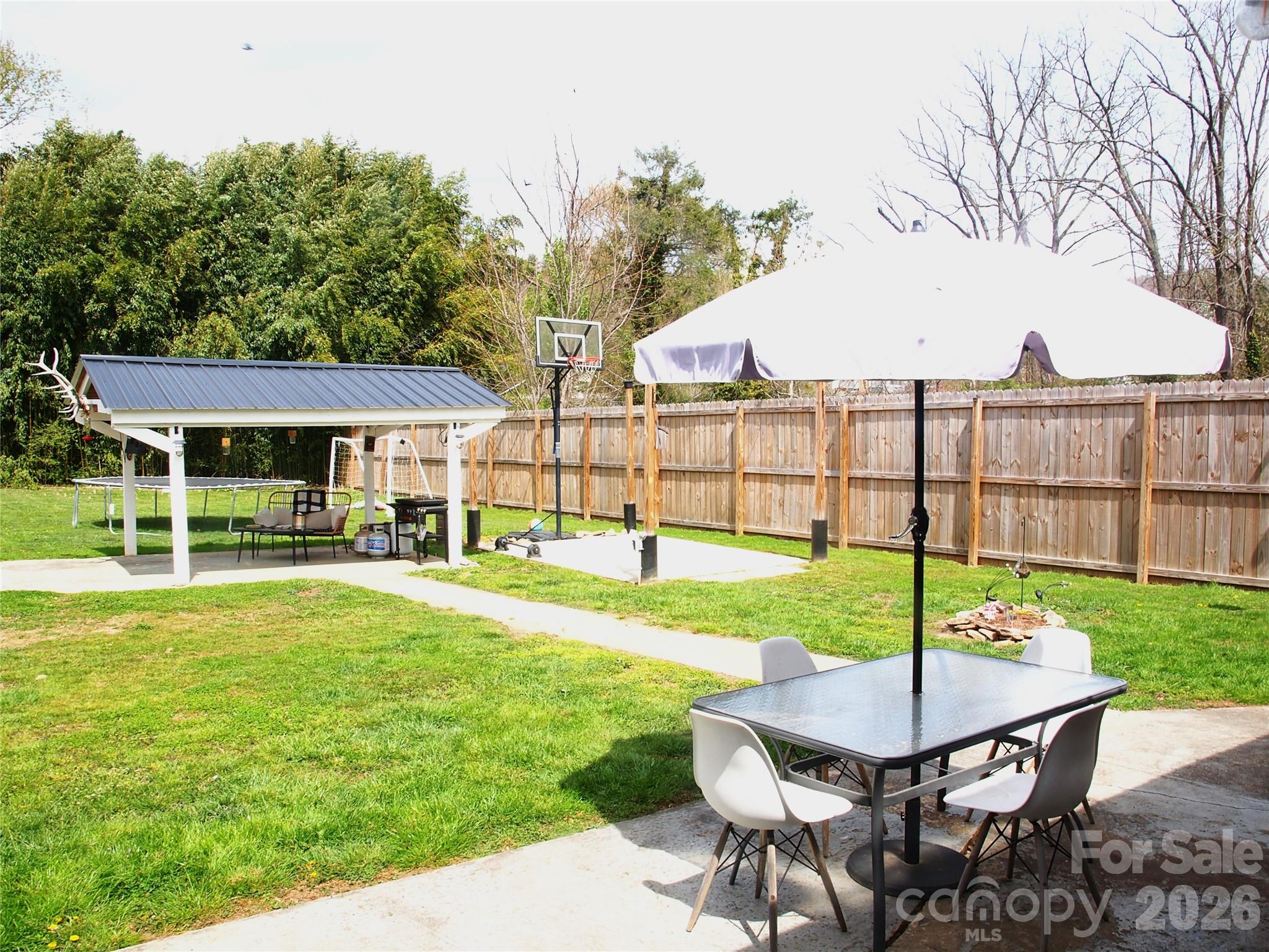 316 Hazelwood Avenue — Waynesville