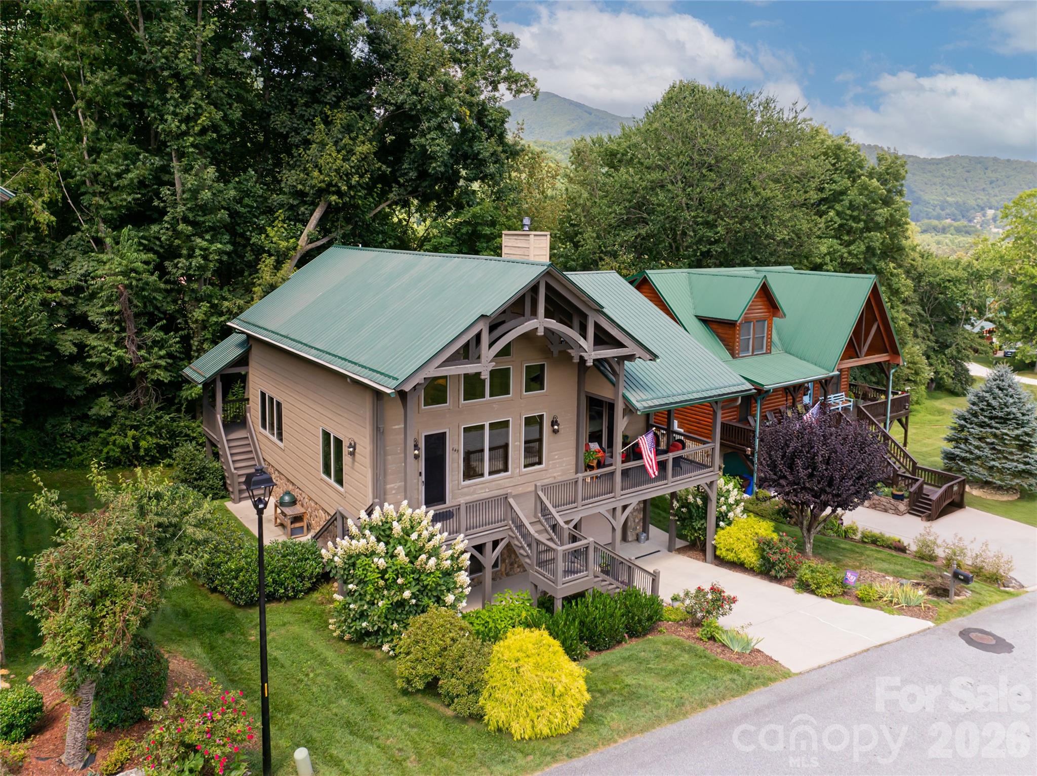 649 Panoramic Loop — Maggie Valley