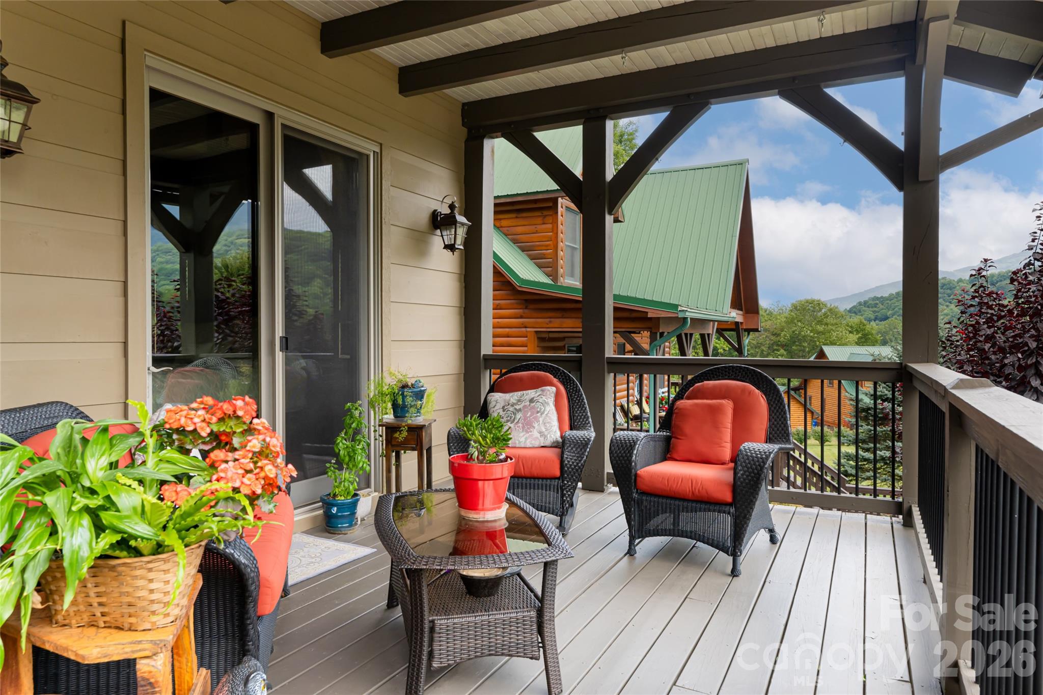 649 Panoramic Loop — Maggie Valley
