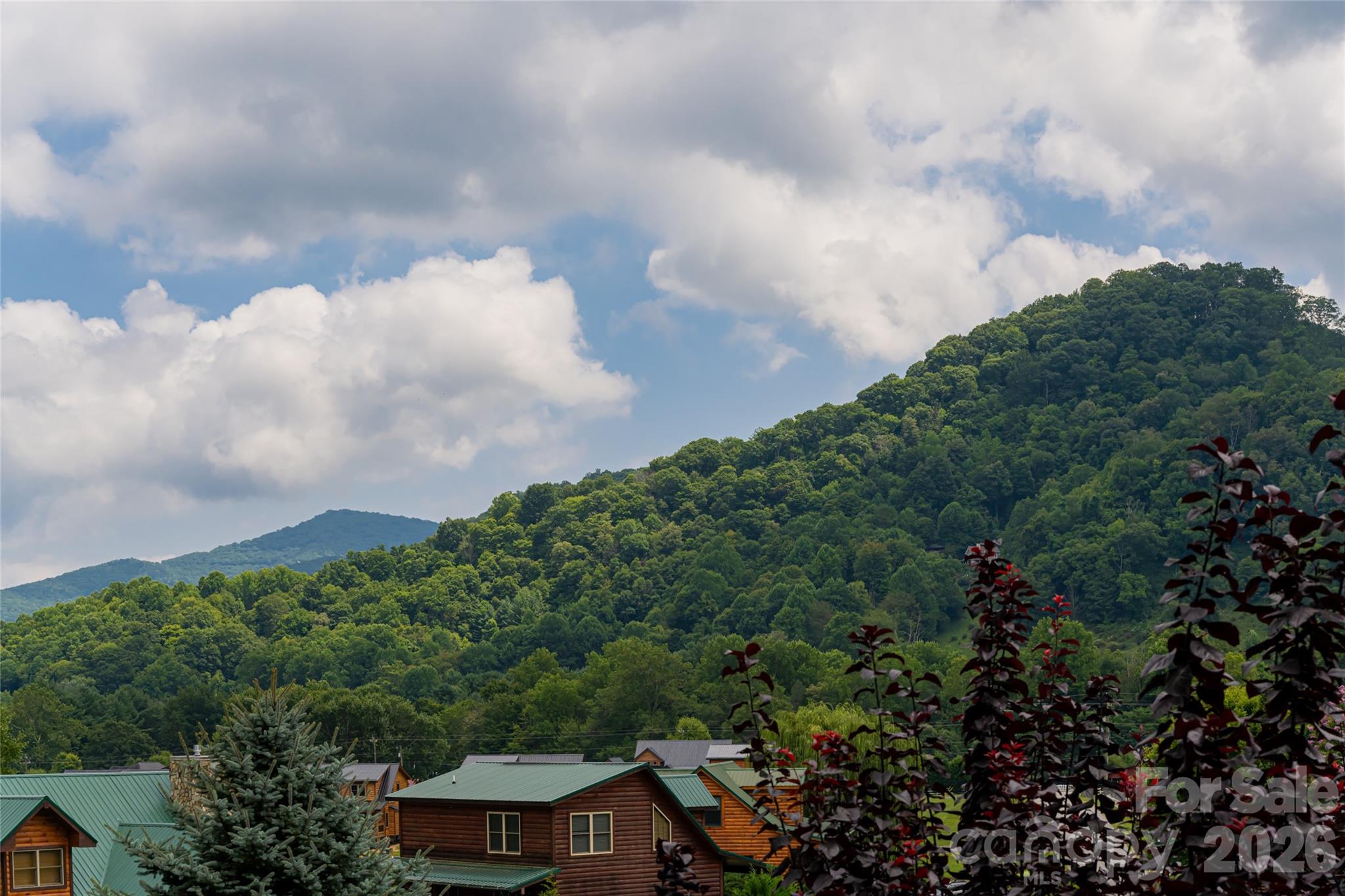 649 Panoramic Loop — Maggie Valley