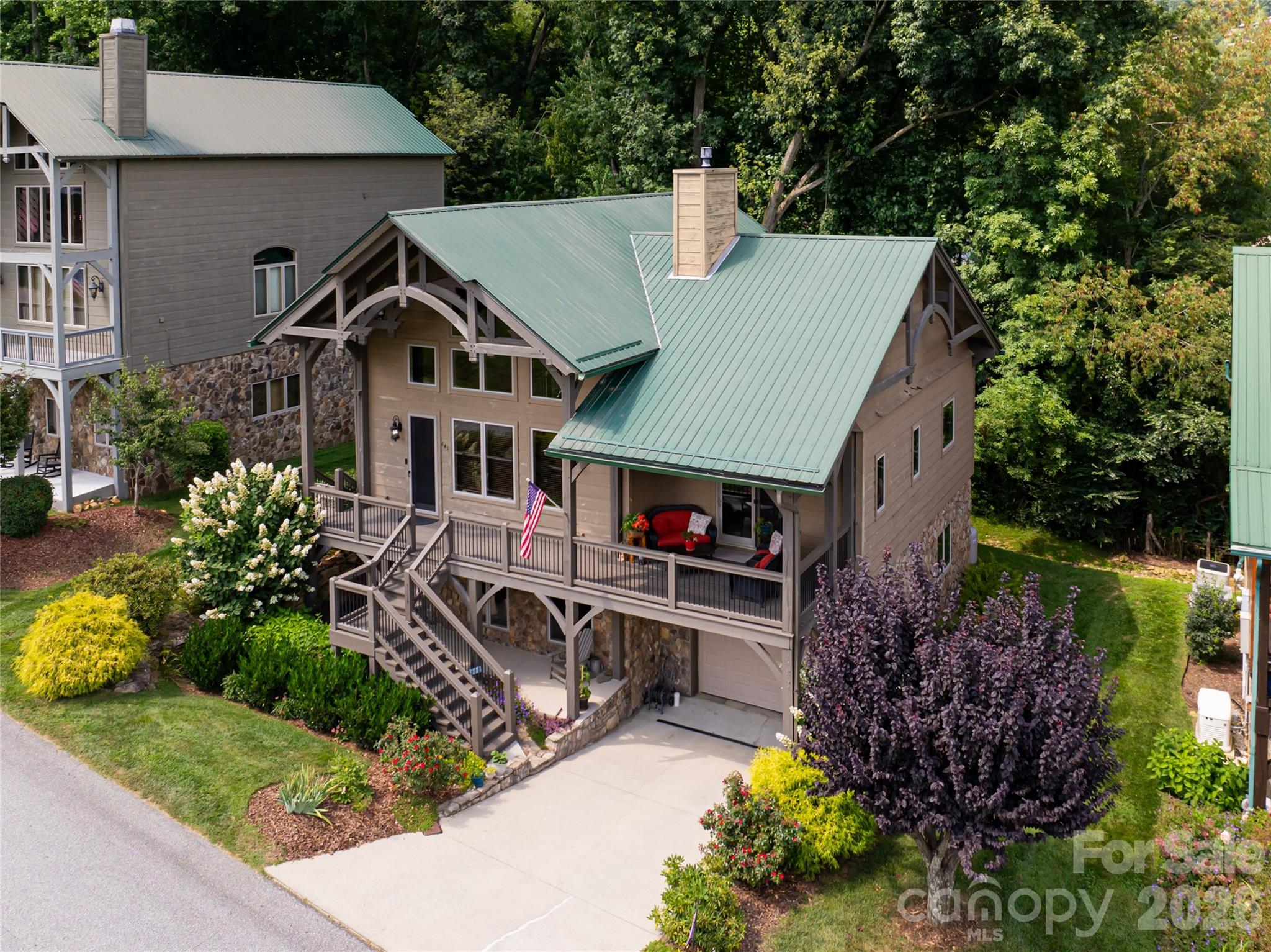 649 Panoramic Loop — Maggie Valley