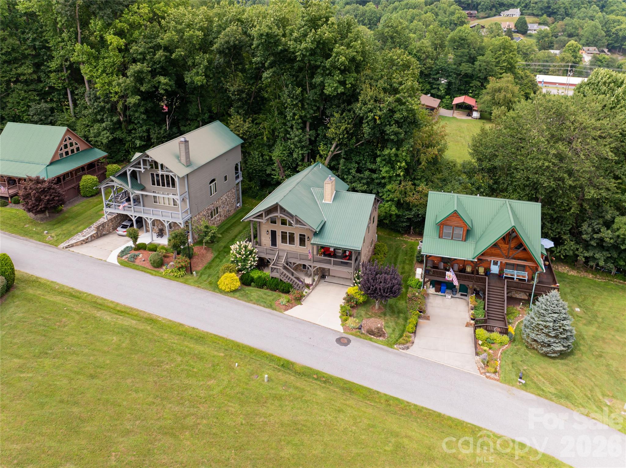 649 Panoramic Loop — Maggie Valley