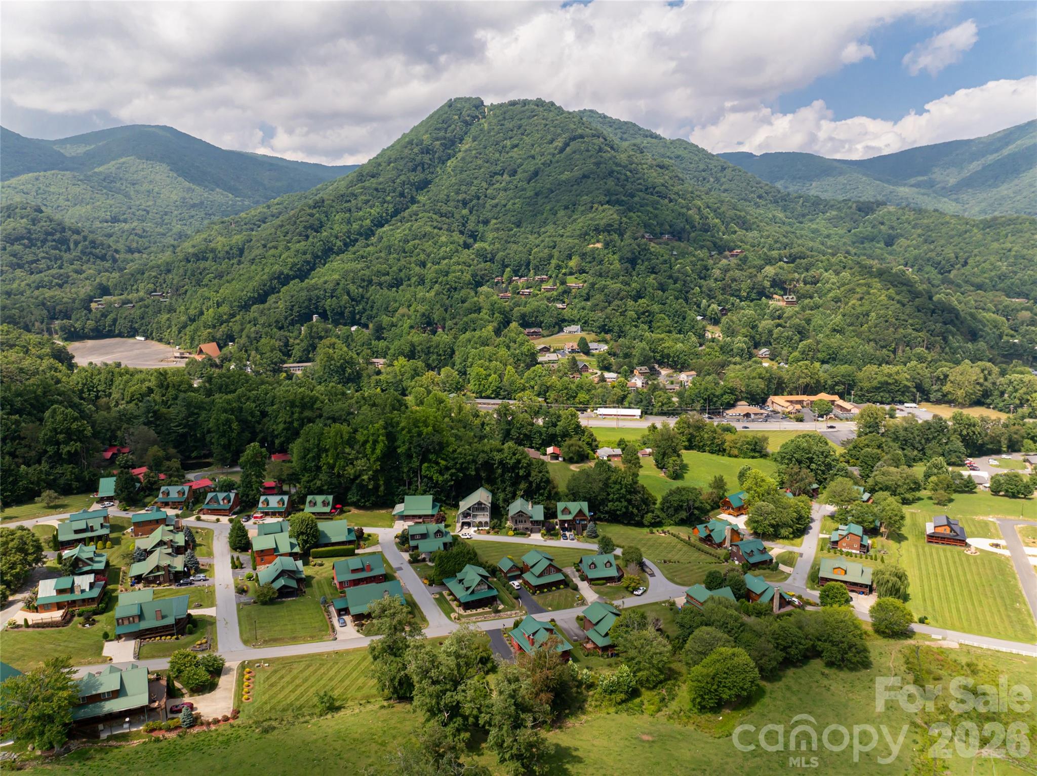 649 Panoramic Loop — Maggie Valley