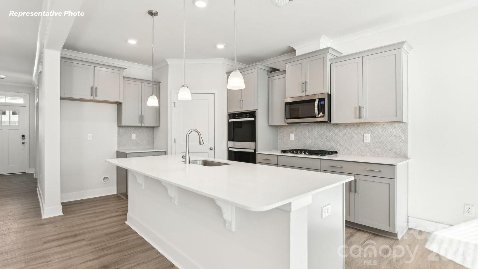 232 Miramar Drive — York