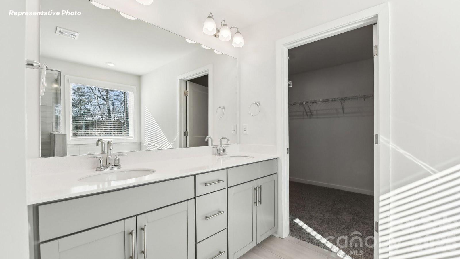 232 Miramar Drive — York