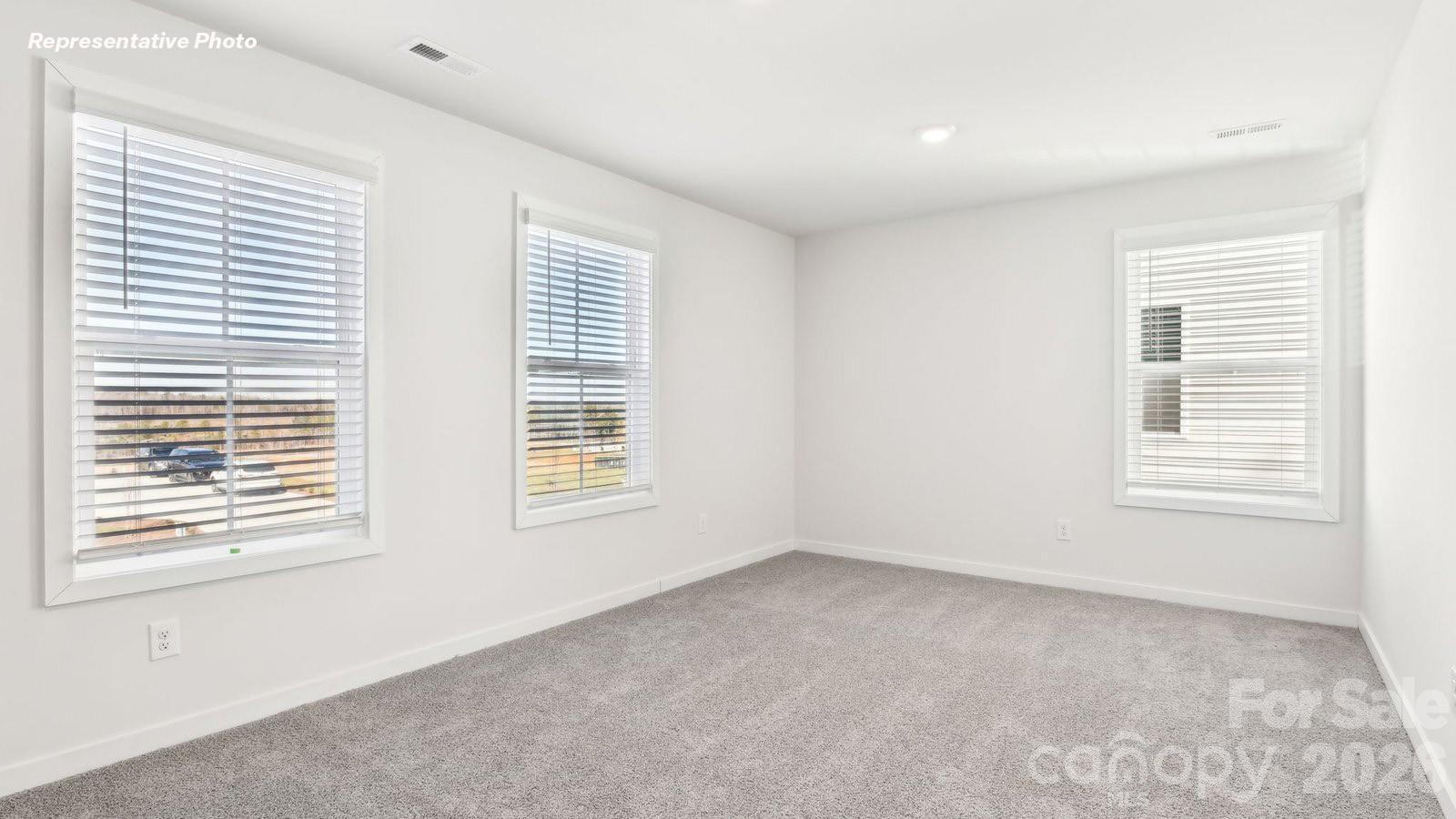 232 Miramar Drive — York
