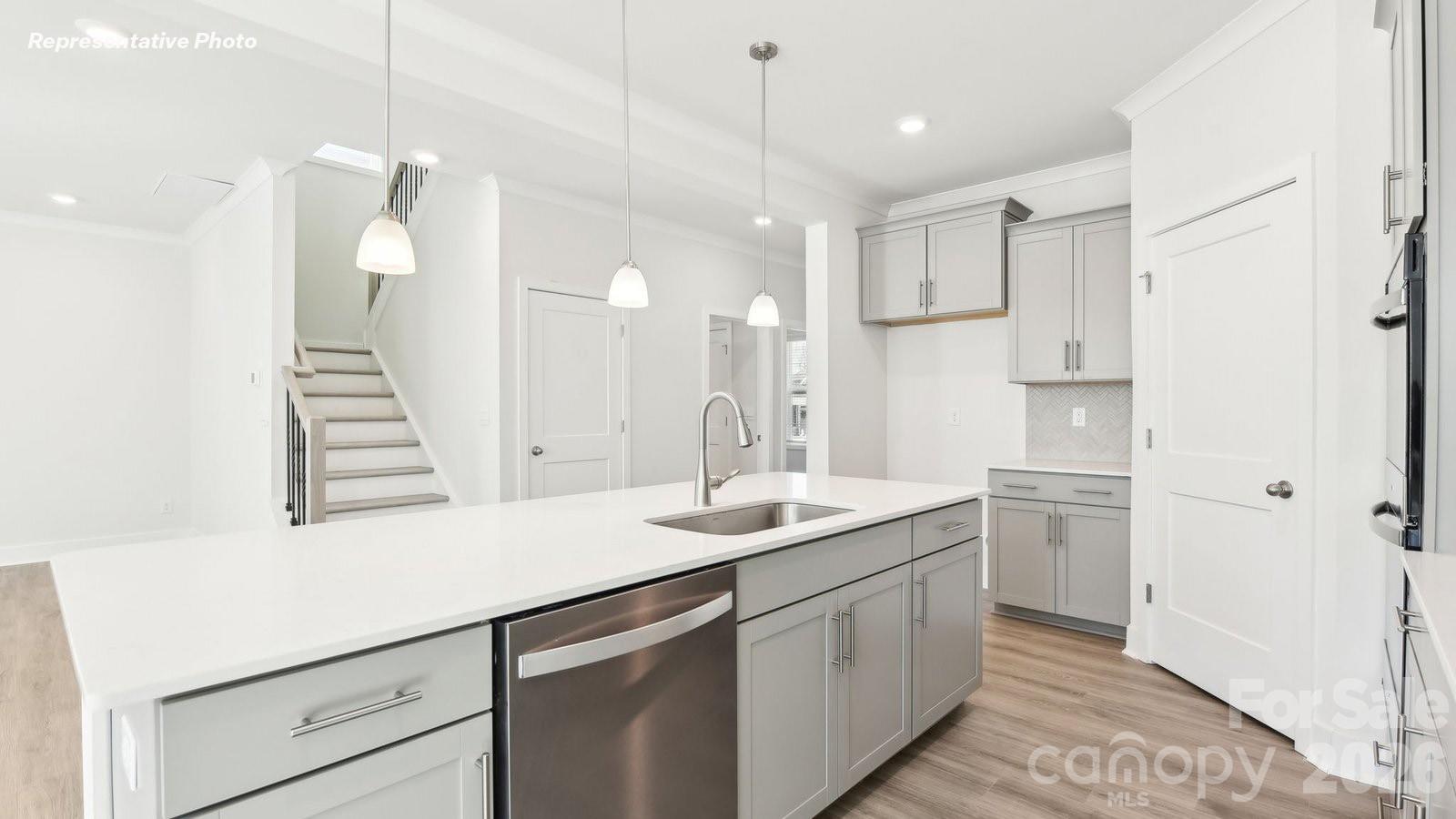 232 Miramar Drive — York