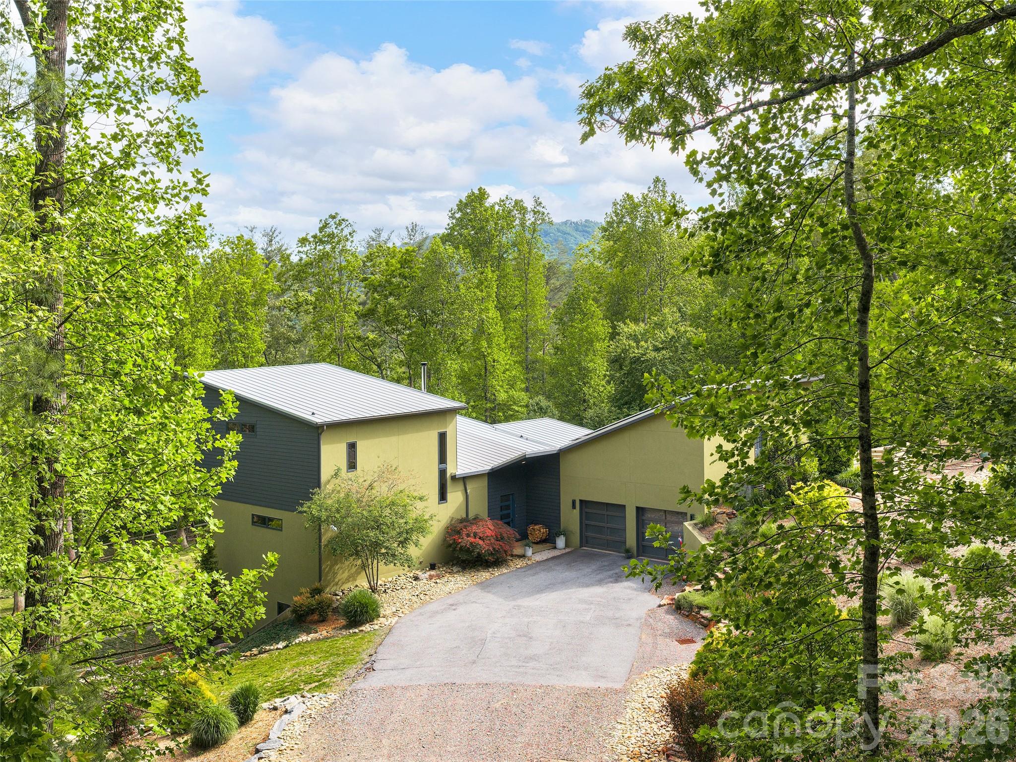 15 Sourwood Lane — Fletcher