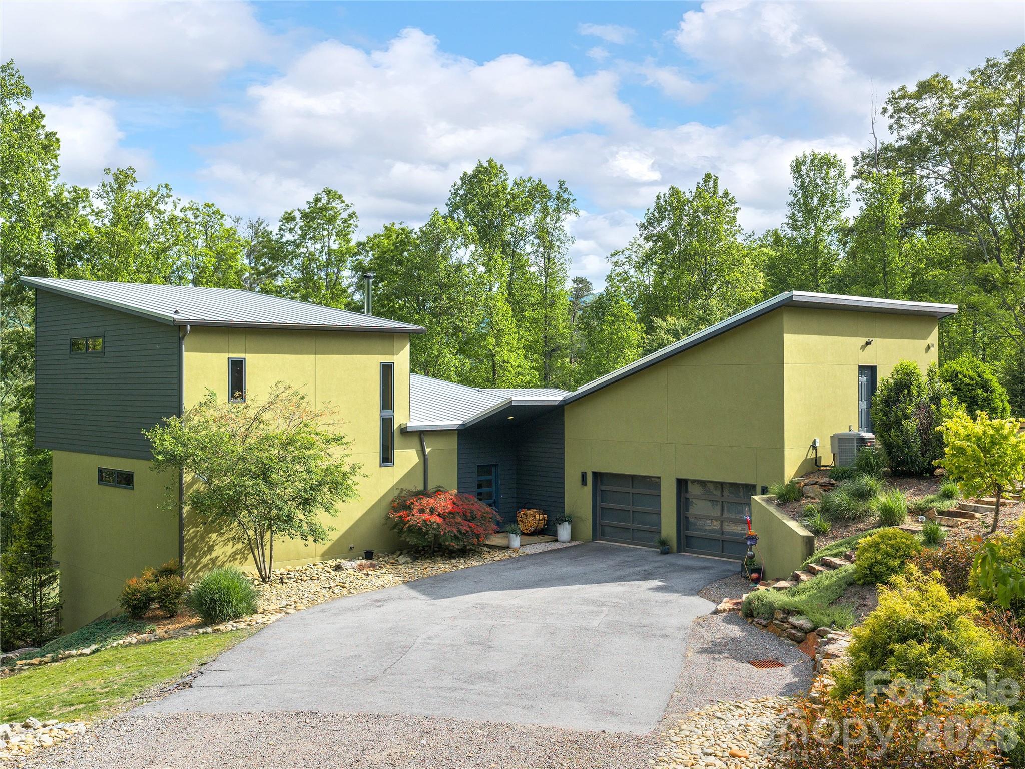 15 Sourwood Lane — Fletcher