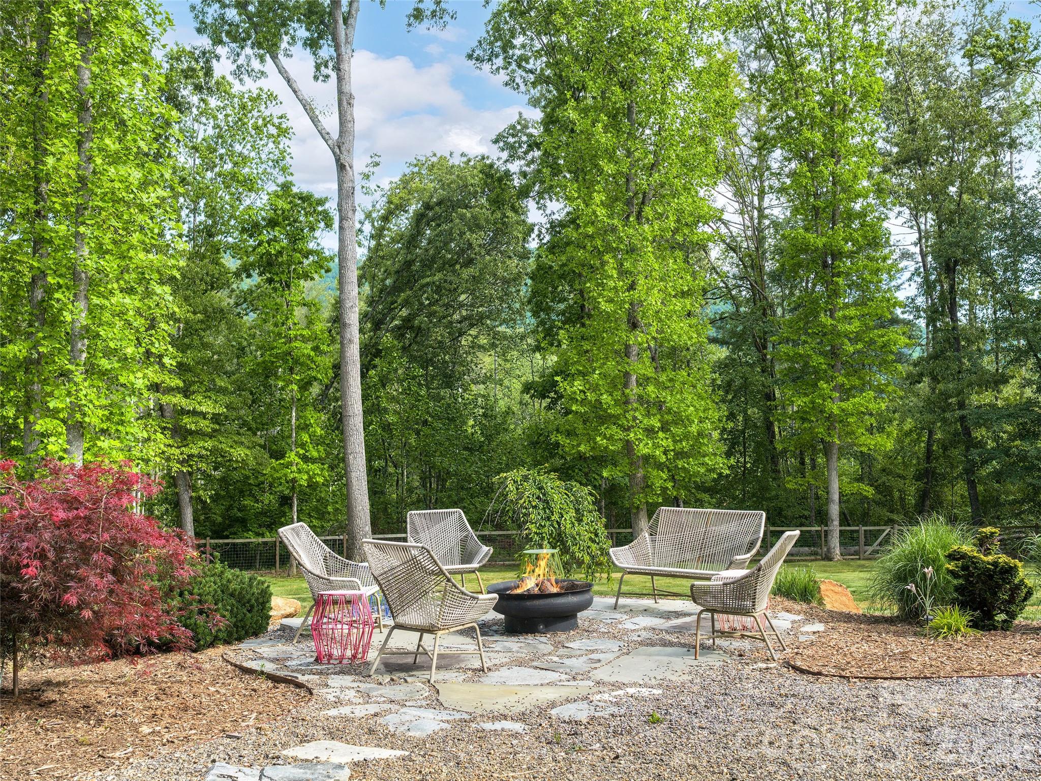 15 Sourwood Lane — Fletcher