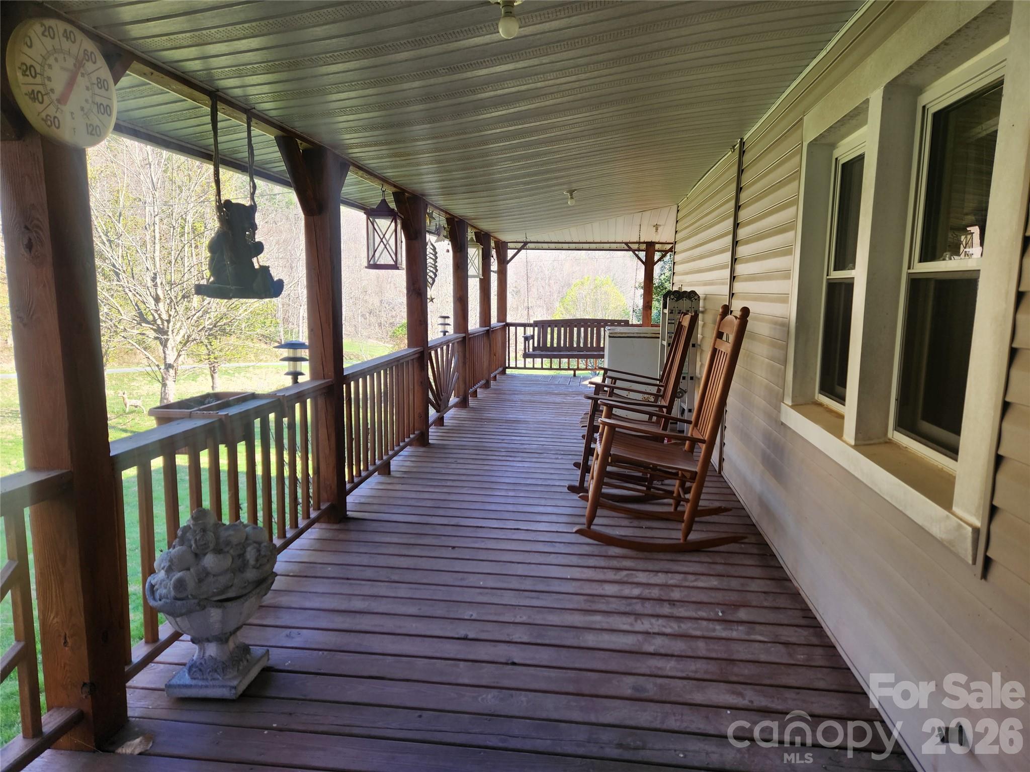 1025 Chandler Cove Road — Marshall
