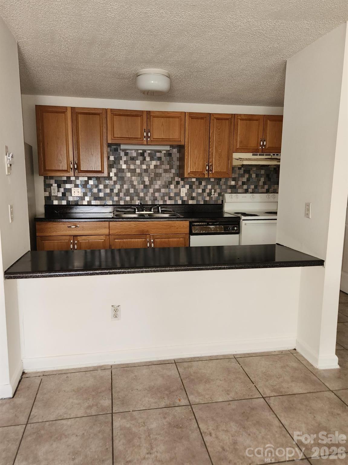9531-D Shannon Green Drive — Charlotte