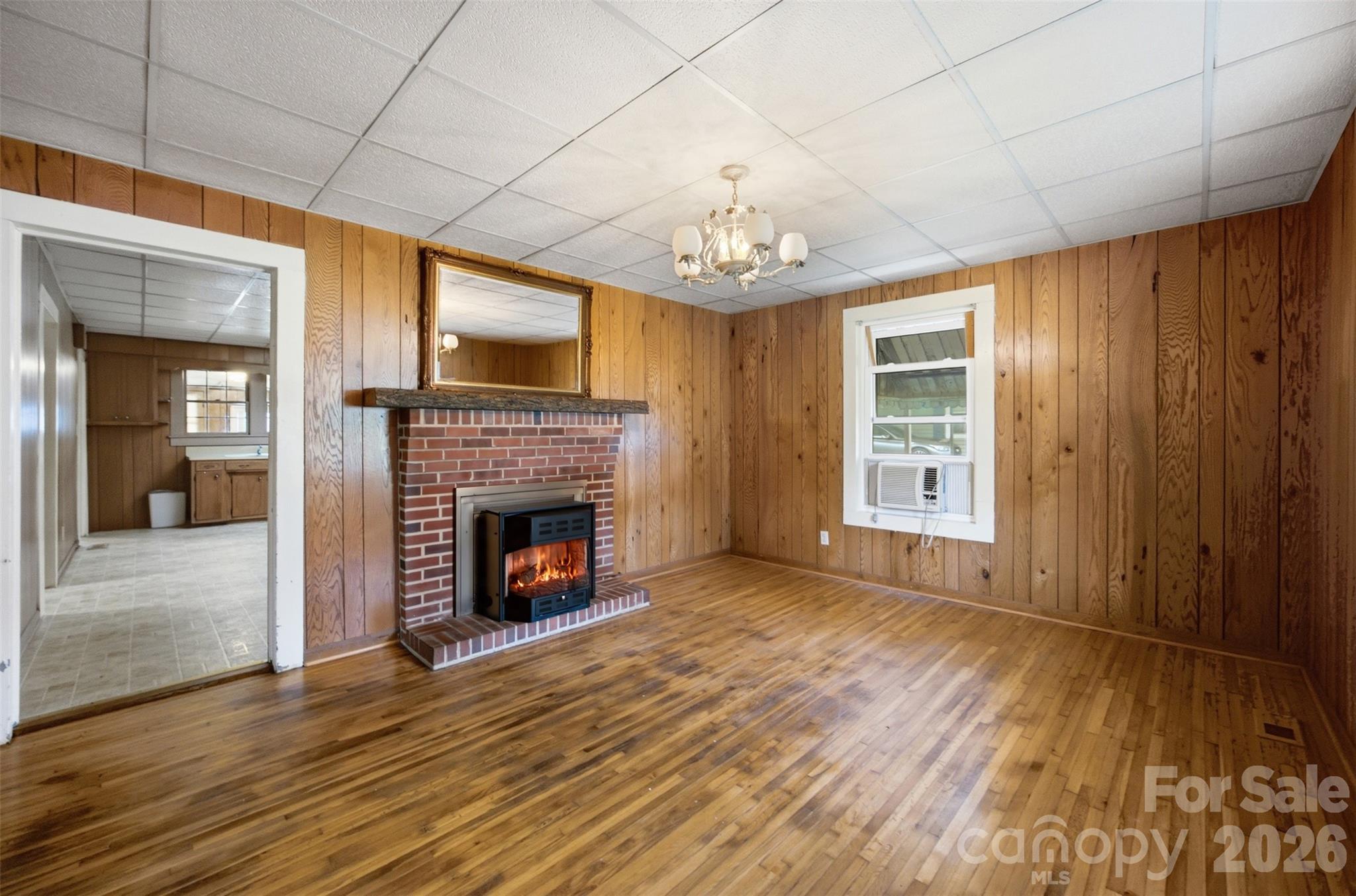 303 2nd Street — Stanley