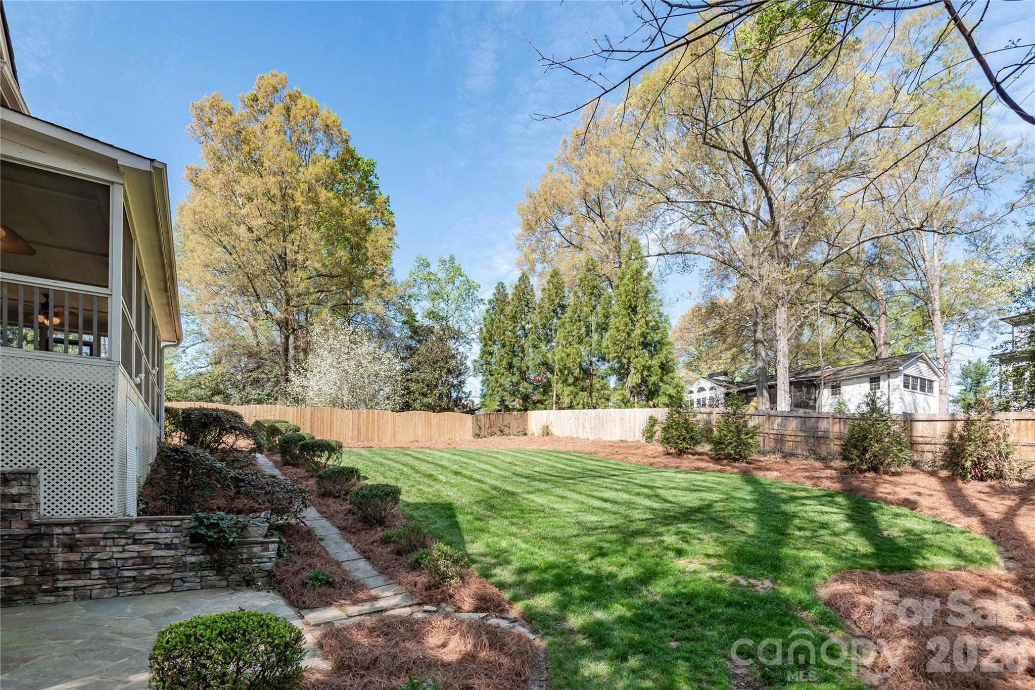 939 Linda Lane — Charlotte
