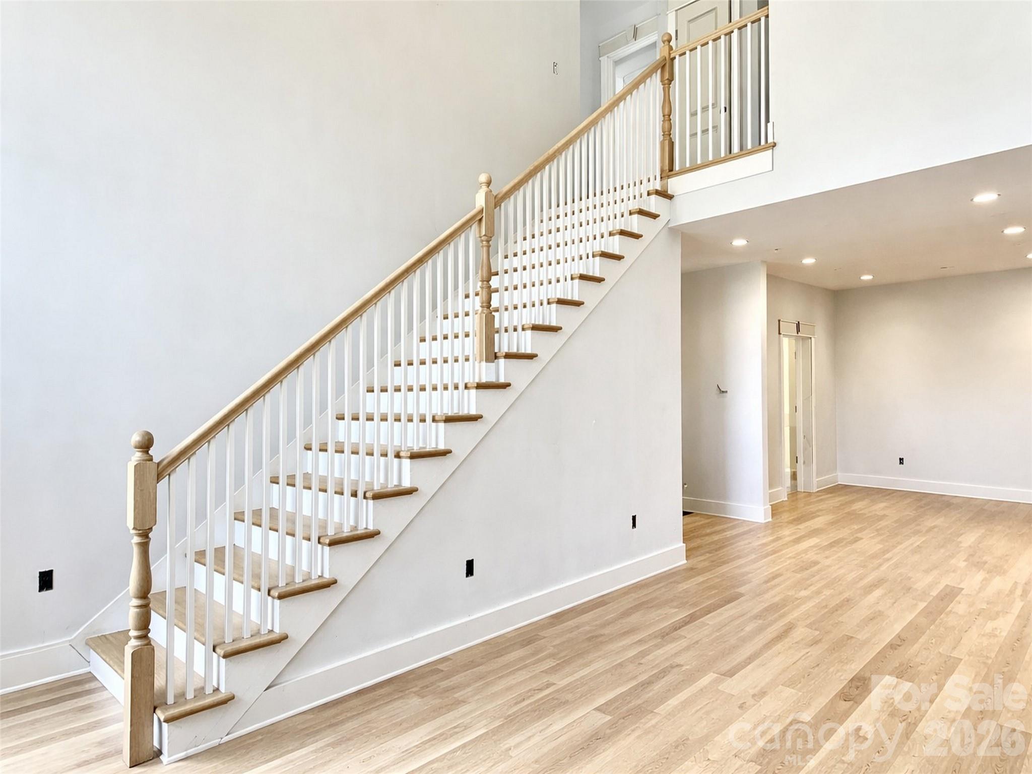 366 Mistletoe Trail — Hendersonville