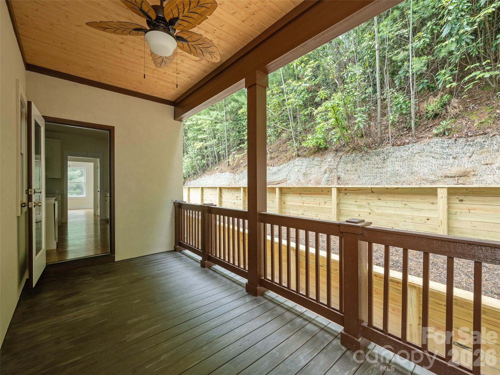 366 Mistletoe Trail — Hendersonville