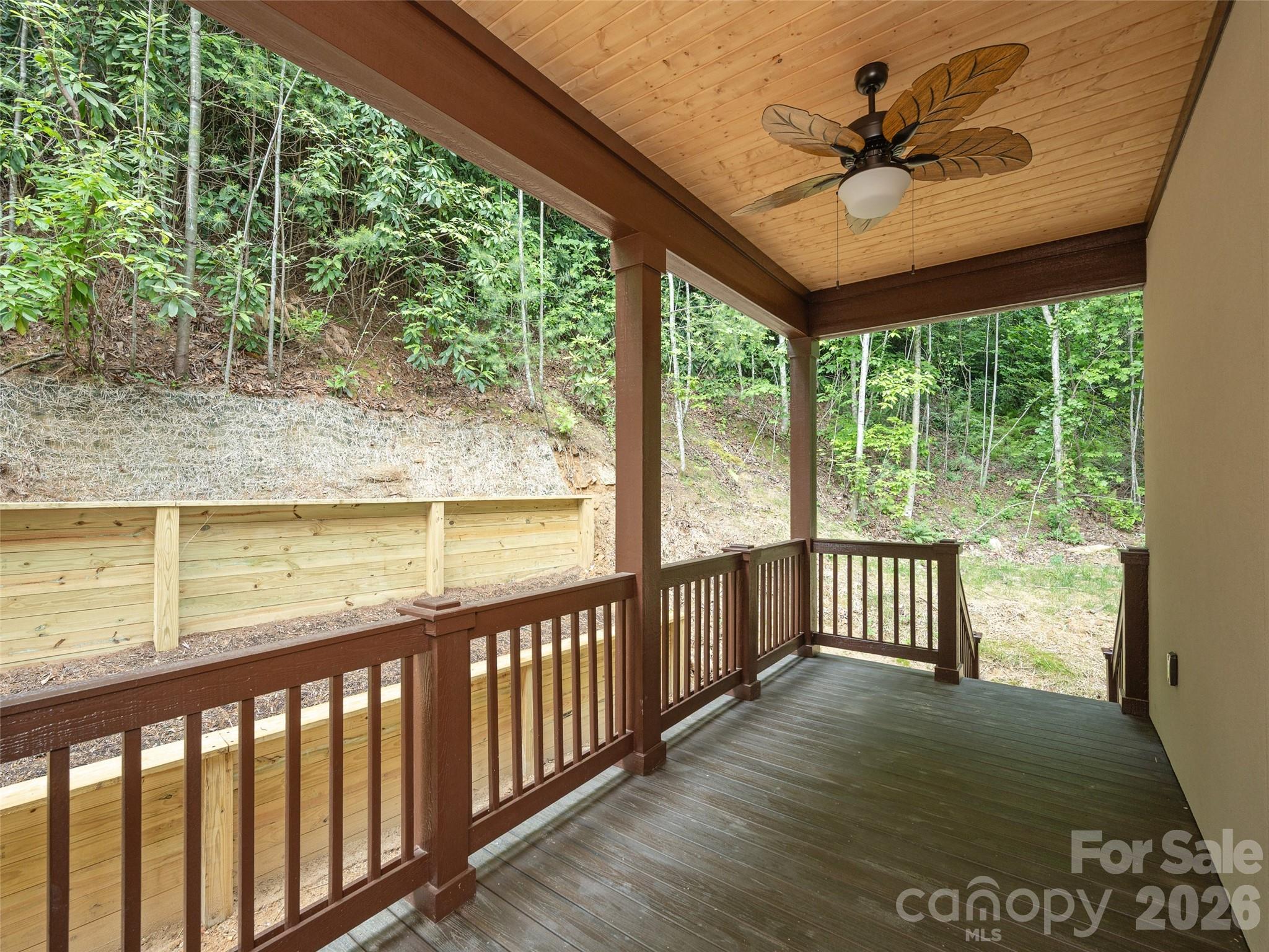 366 Mistletoe Trail — Hendersonville
