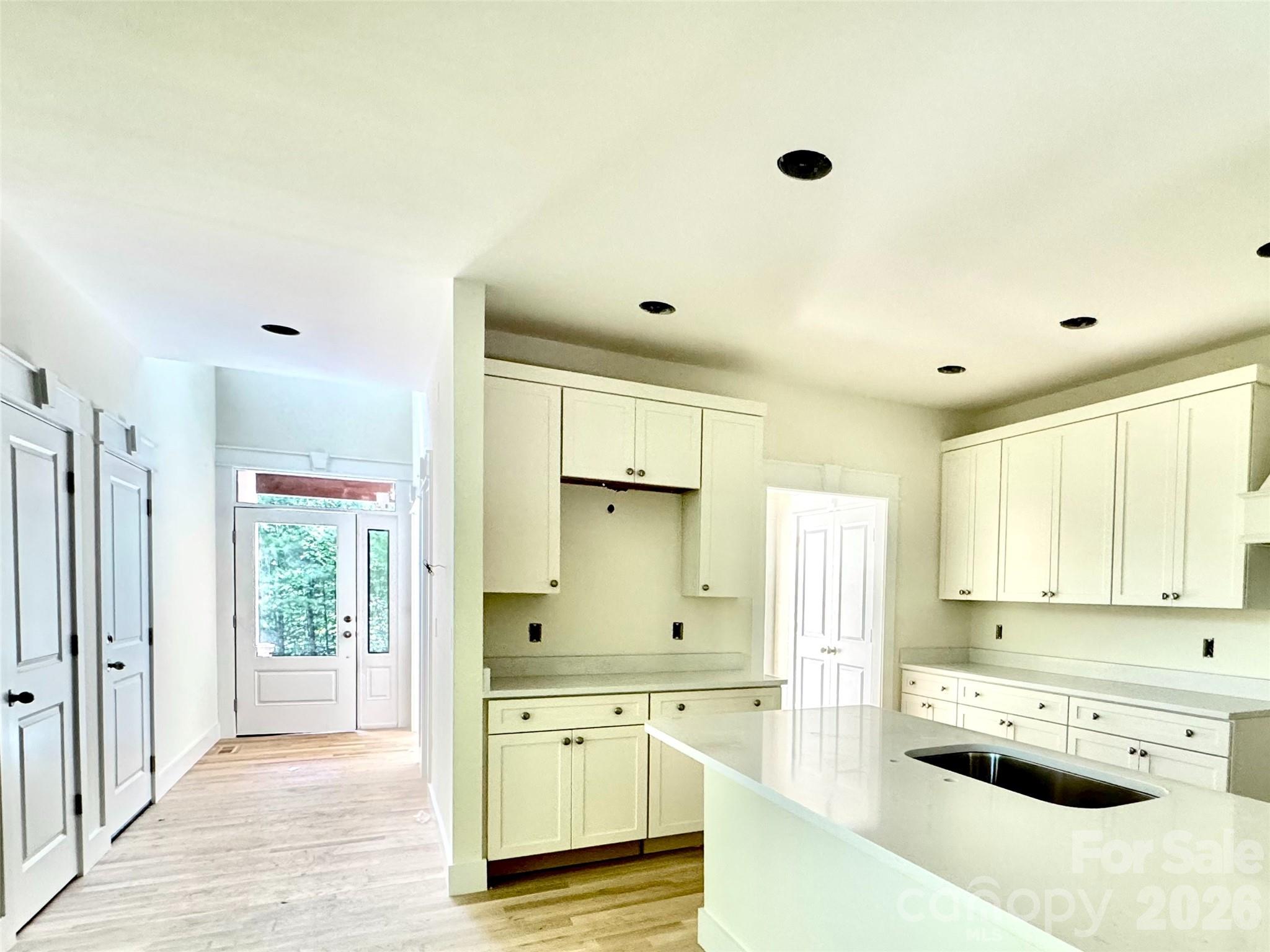 366 Mistletoe Trail — Hendersonville