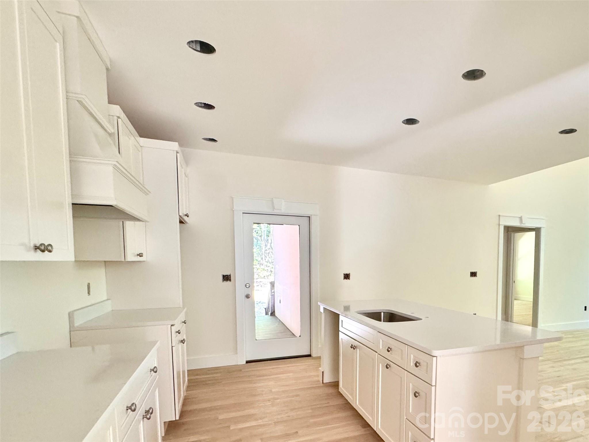 366 Mistletoe Trail — Hendersonville