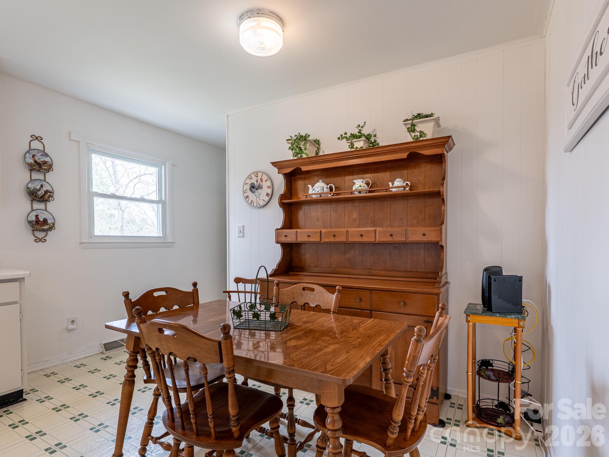 56 Skyview Terrace — Asheville