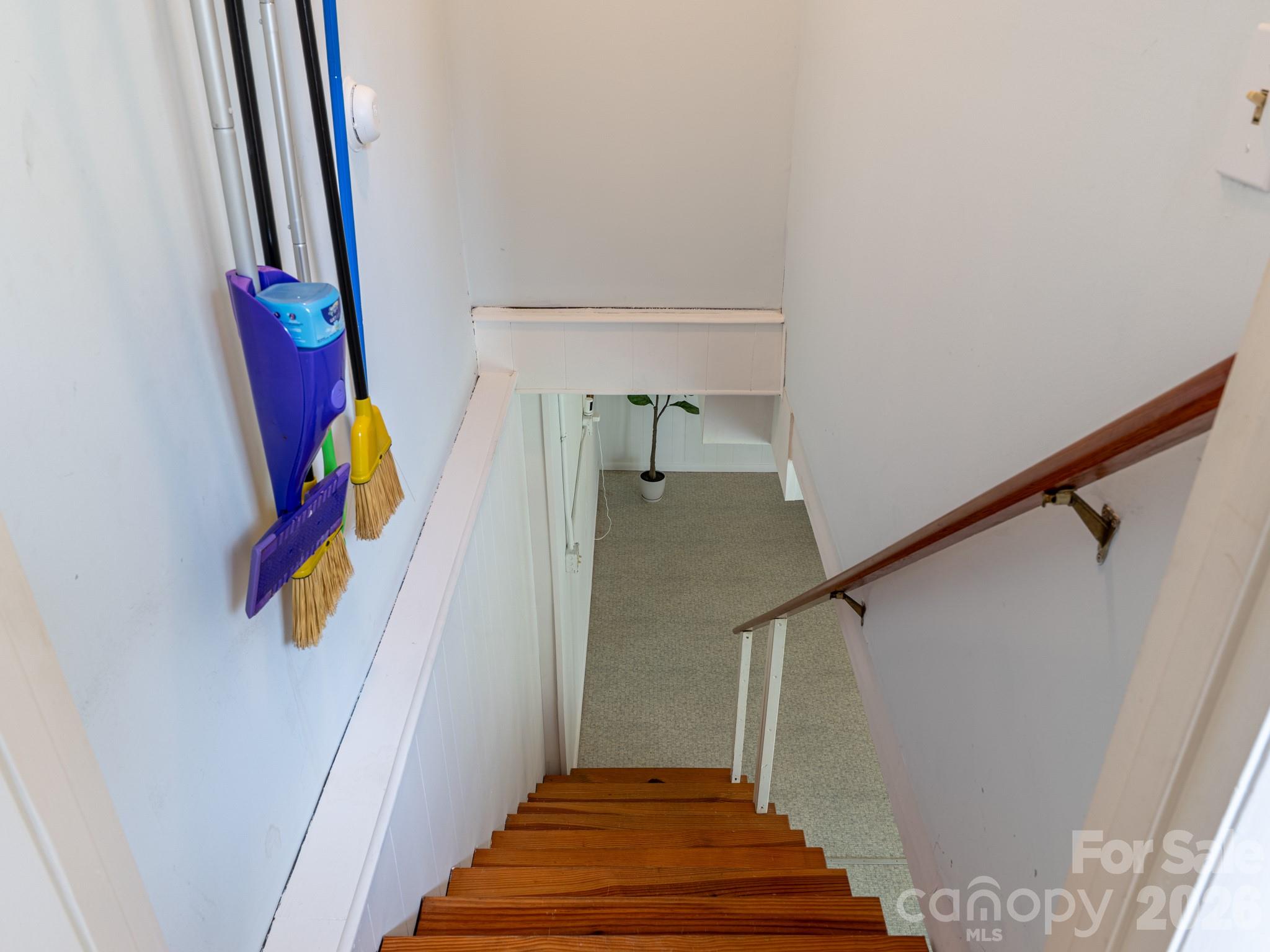 56 Skyview Terrace — Asheville