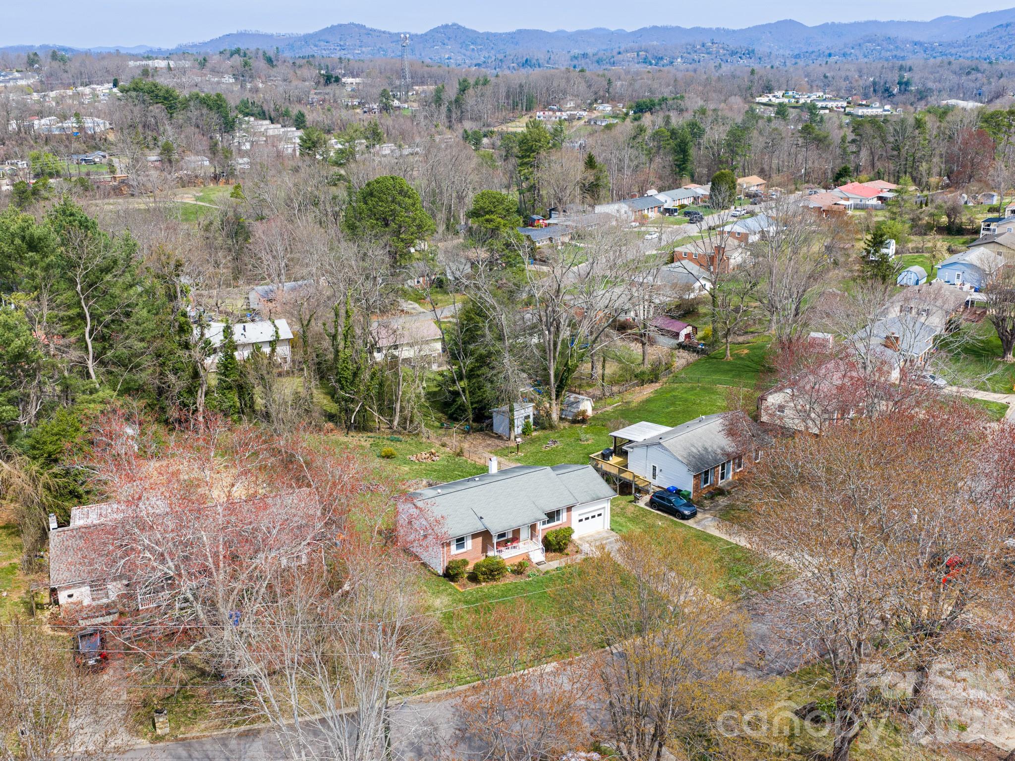 56 Skyview Terrace — Asheville