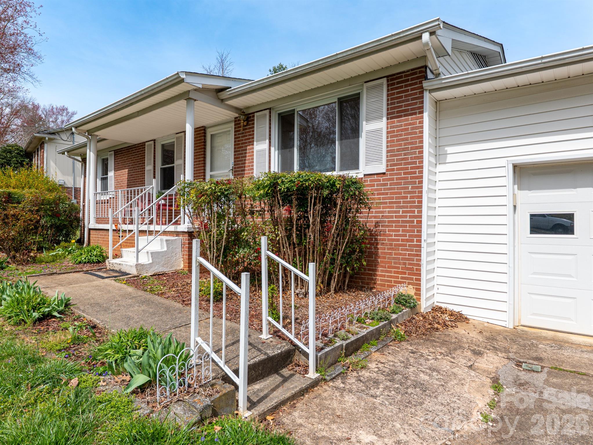 56 Skyview Terrace — Asheville