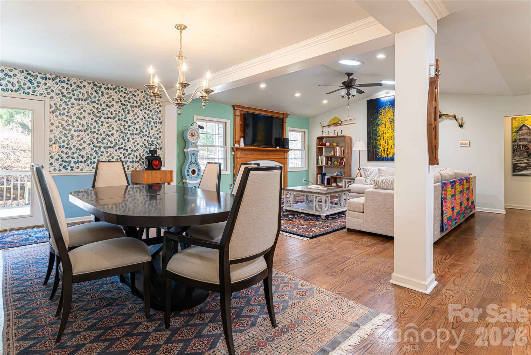 106 Oak Hollow Court — Asheville