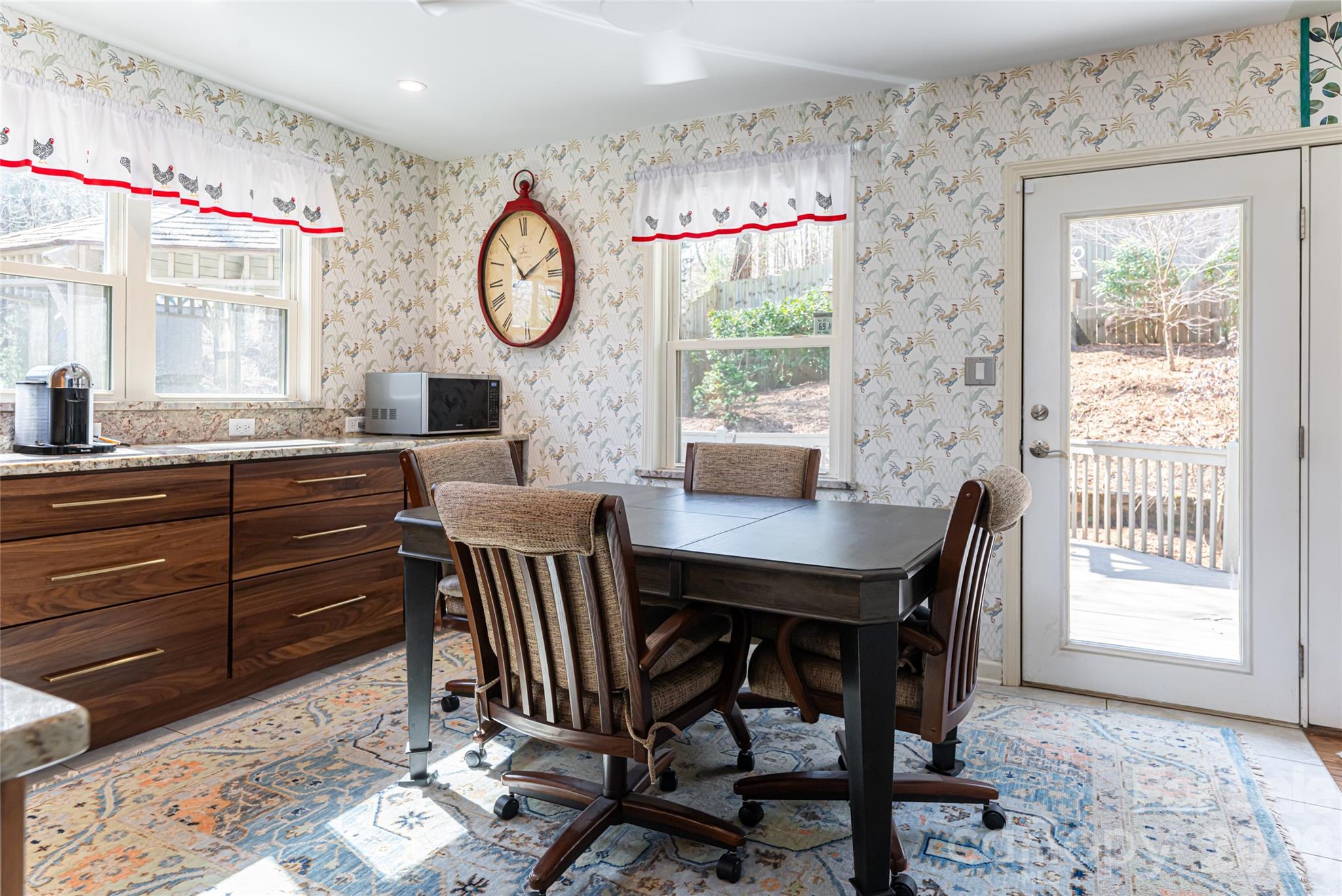 106 Oak Hollow Court — Asheville