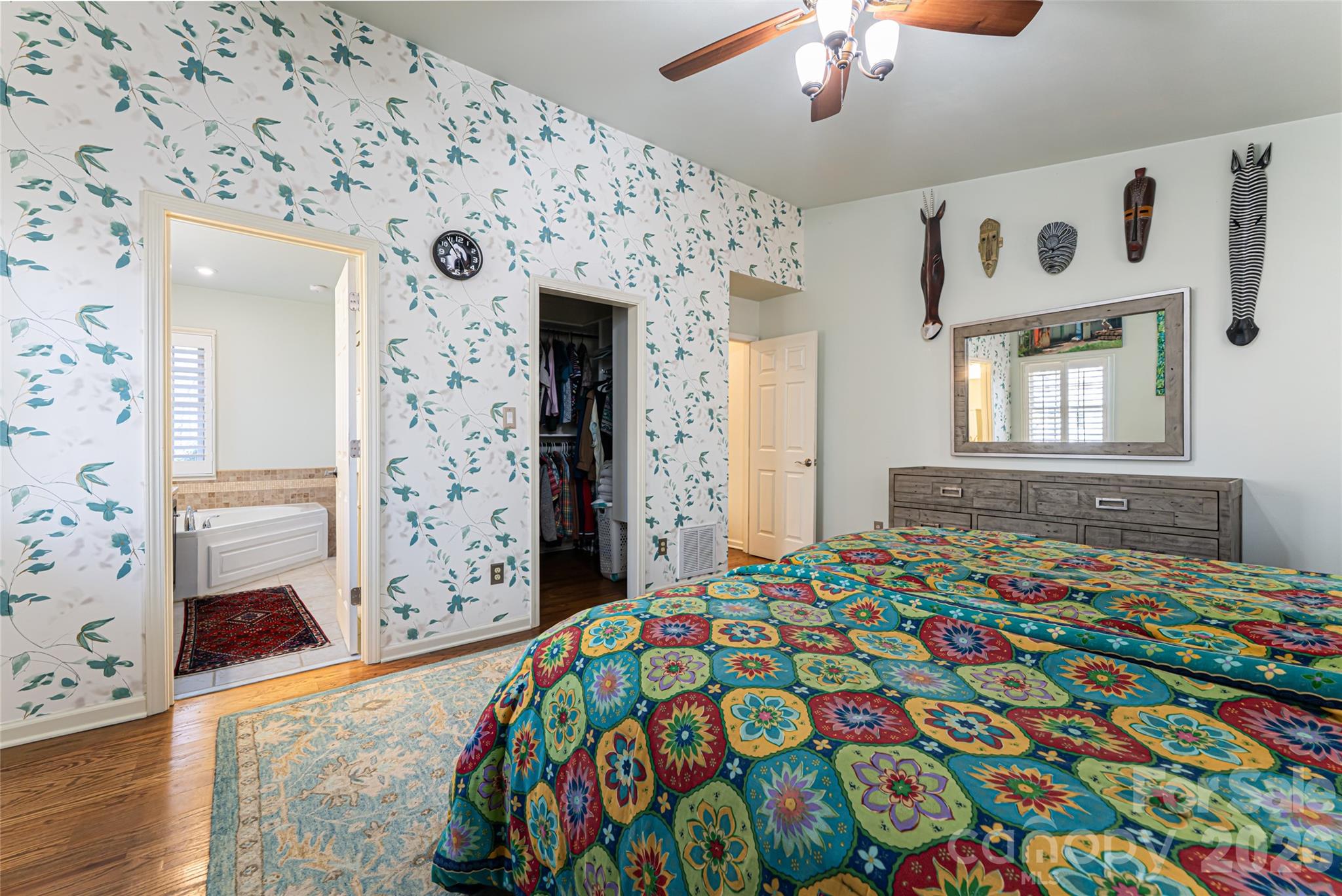 106 Oak Hollow Court — Asheville