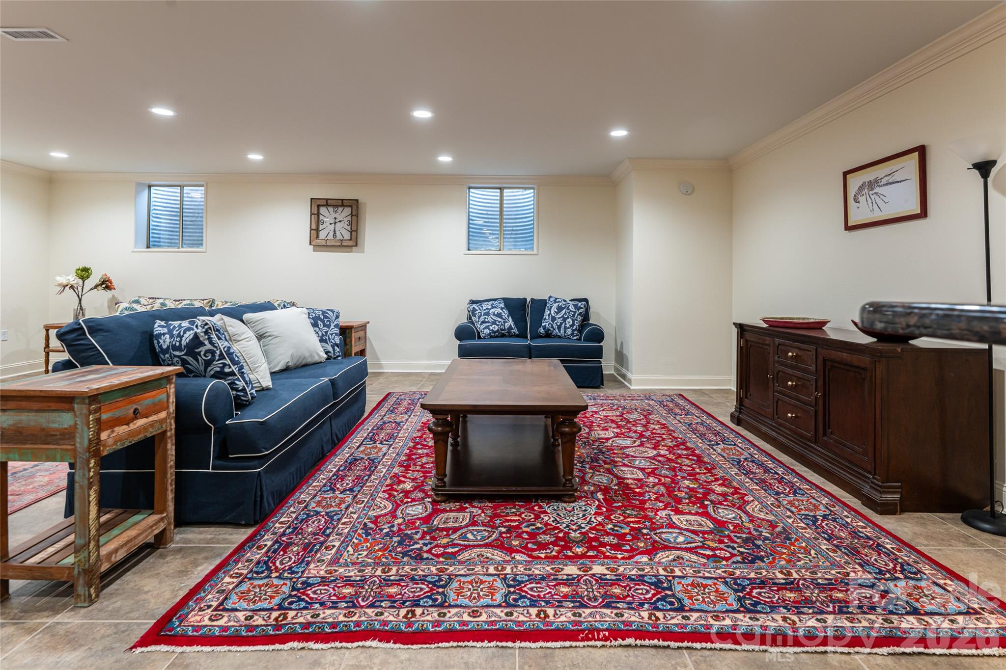 106 Oak Hollow Court — Asheville