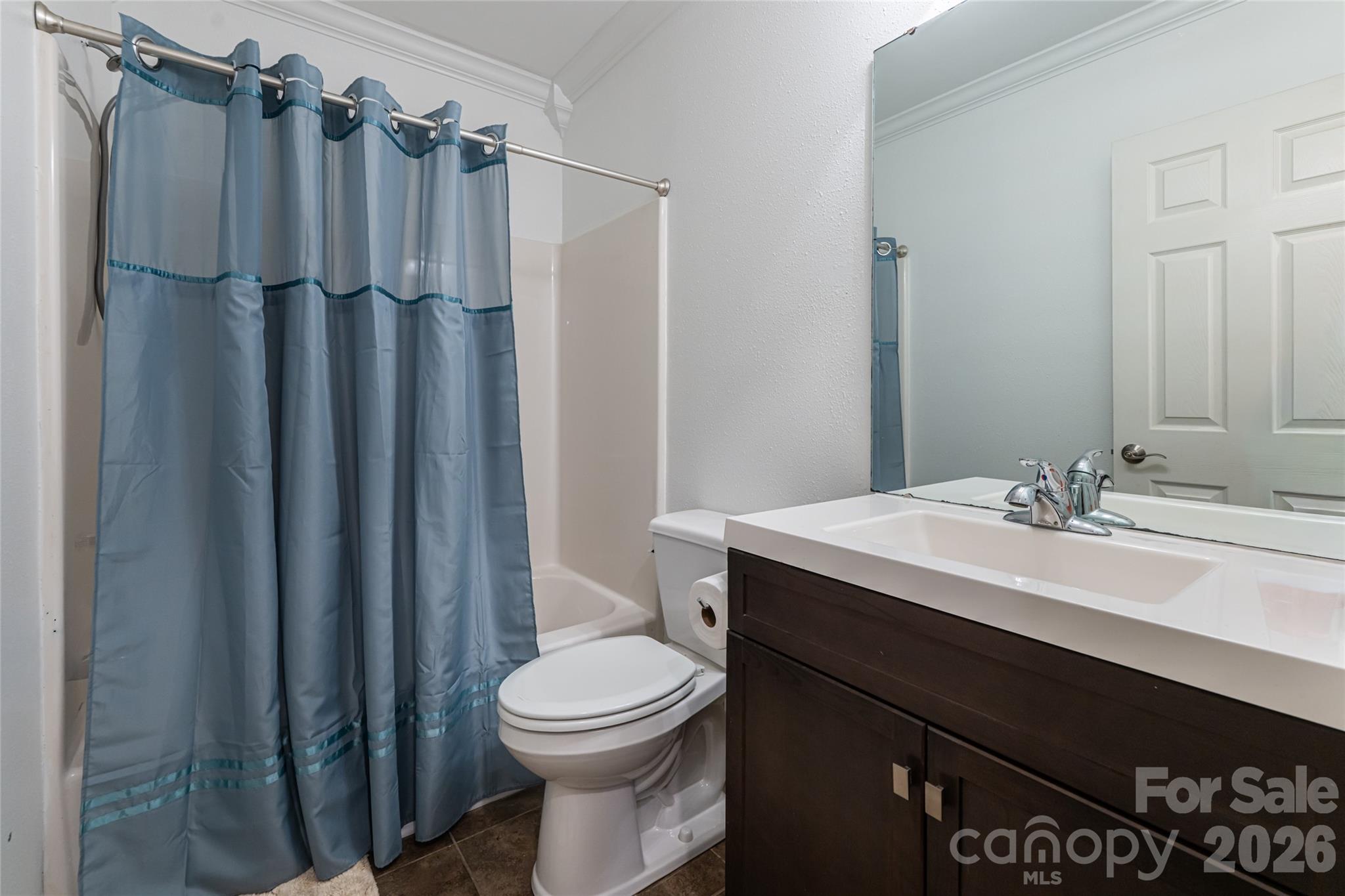 106 Oak Hollow Court — Asheville