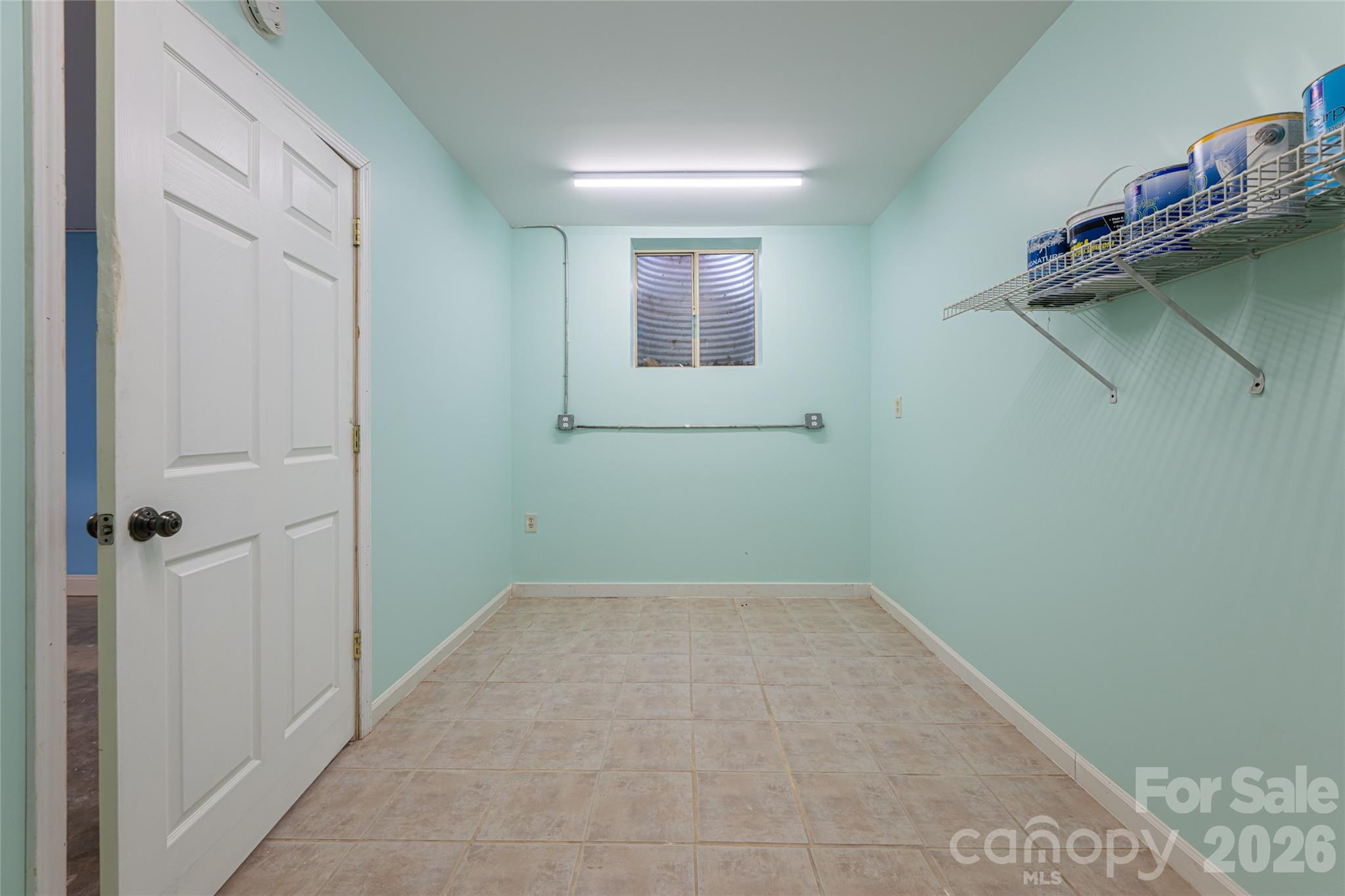 106 Oak Hollow Court — Asheville