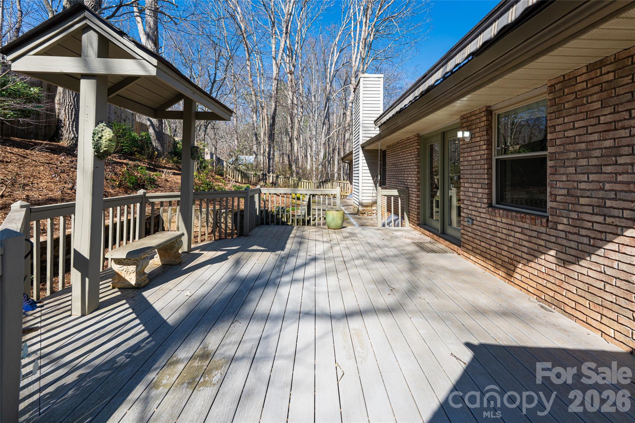 106 Oak Hollow Court — Asheville