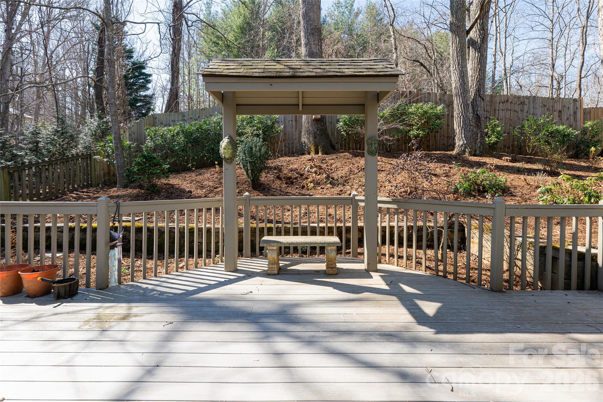 106 Oak Hollow Court — Asheville
