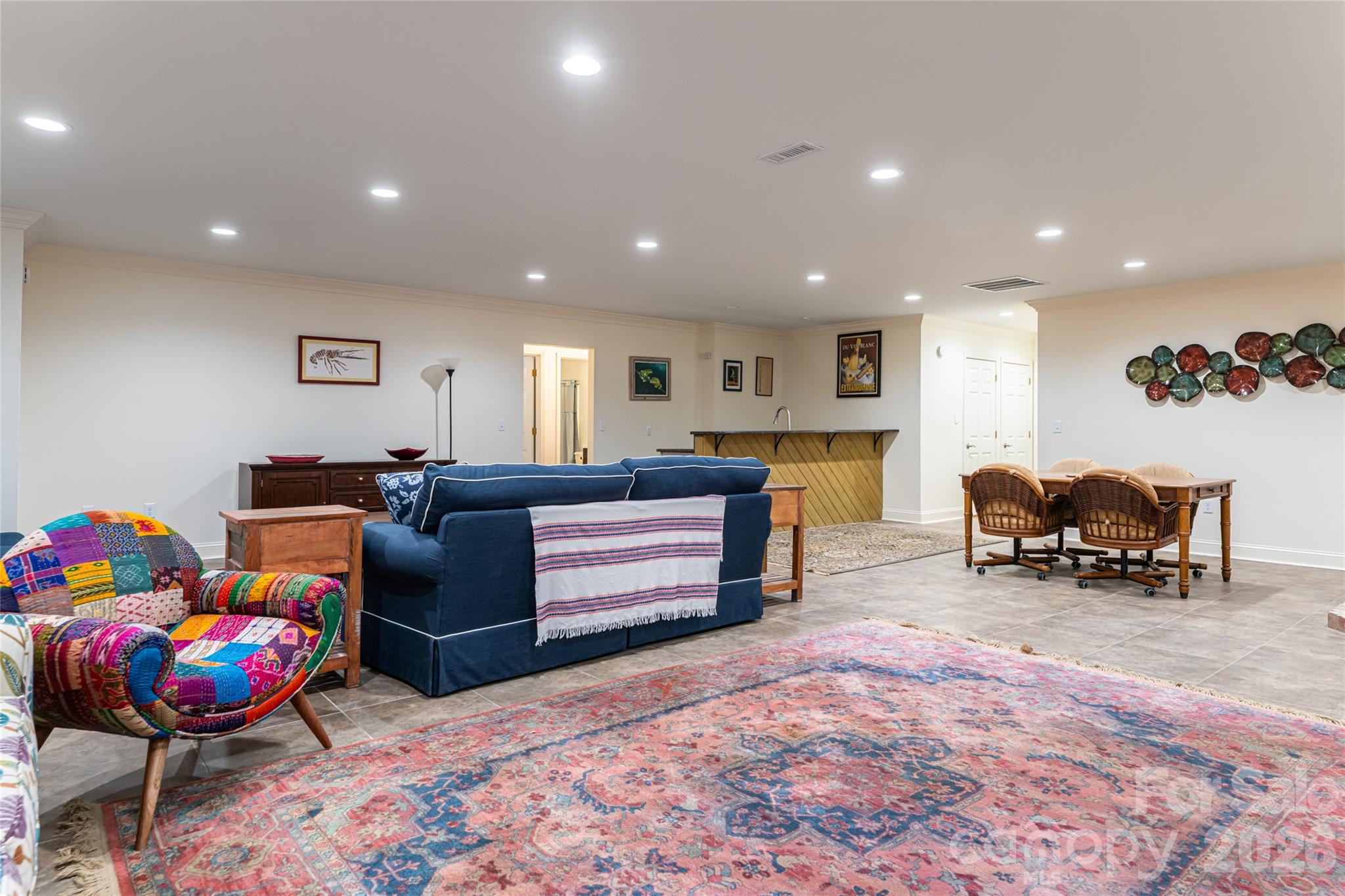 106 Oak Hollow Court — Asheville