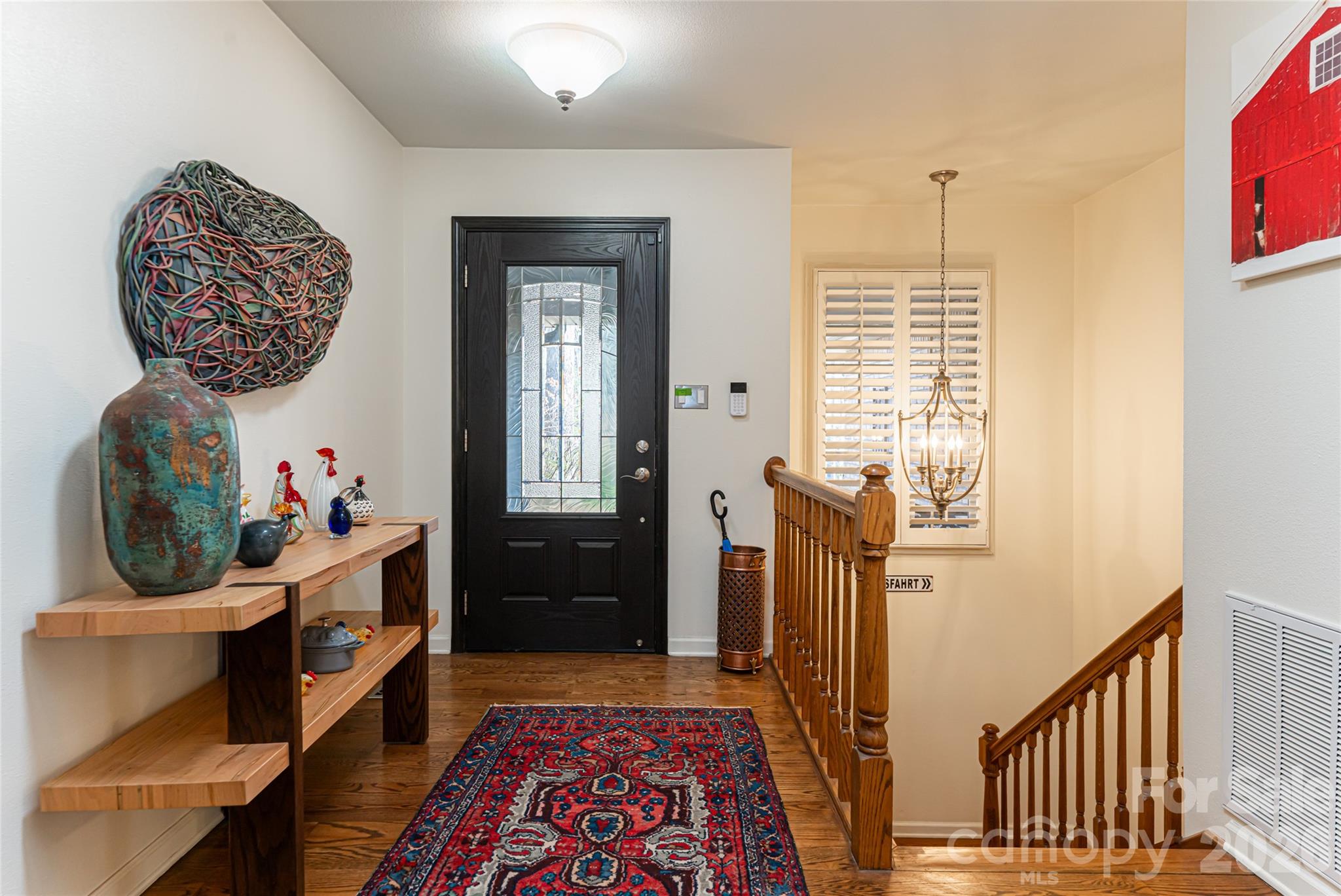 106 Oak Hollow Court — Asheville