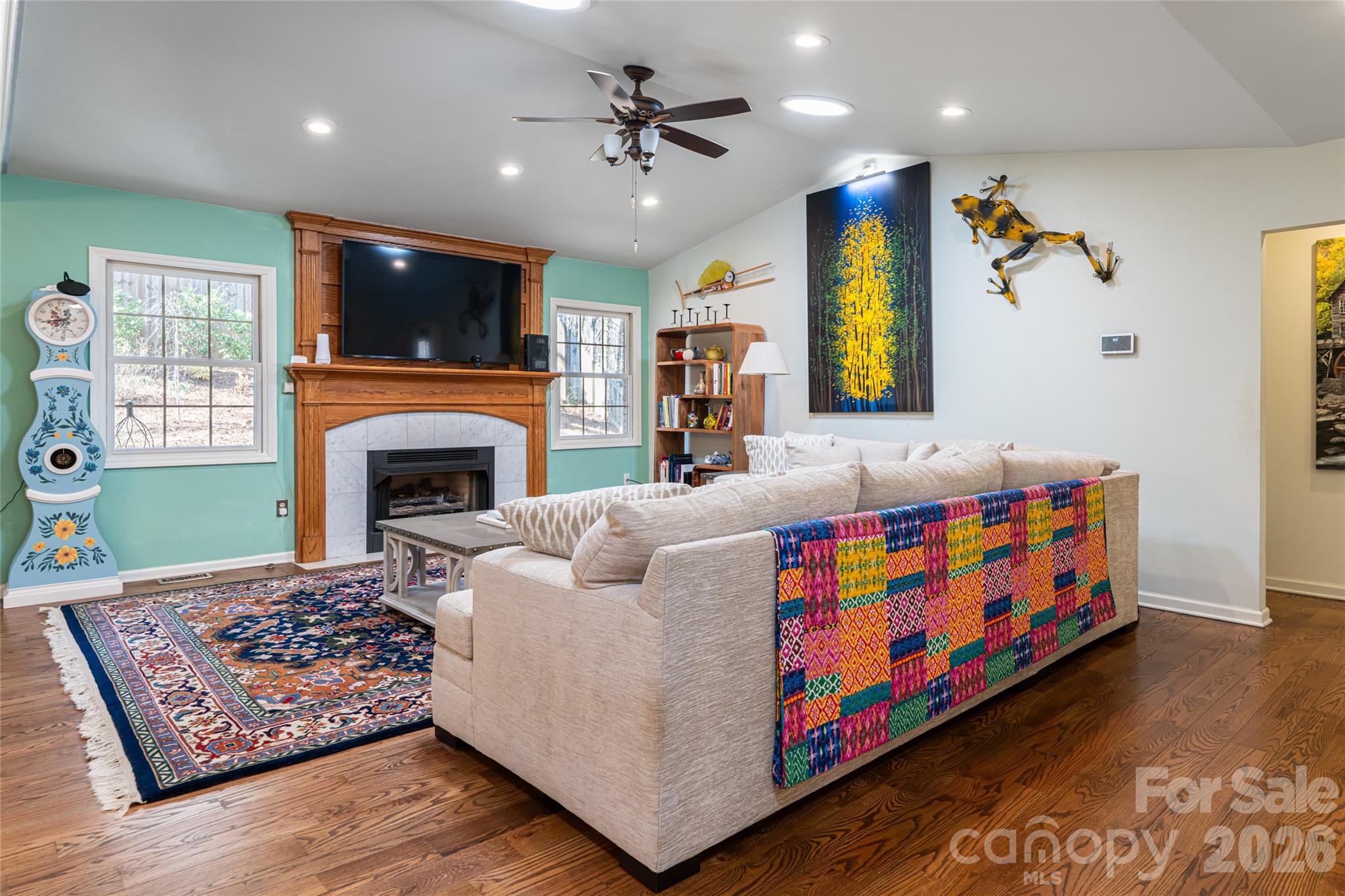 106 Oak Hollow Court — Asheville
