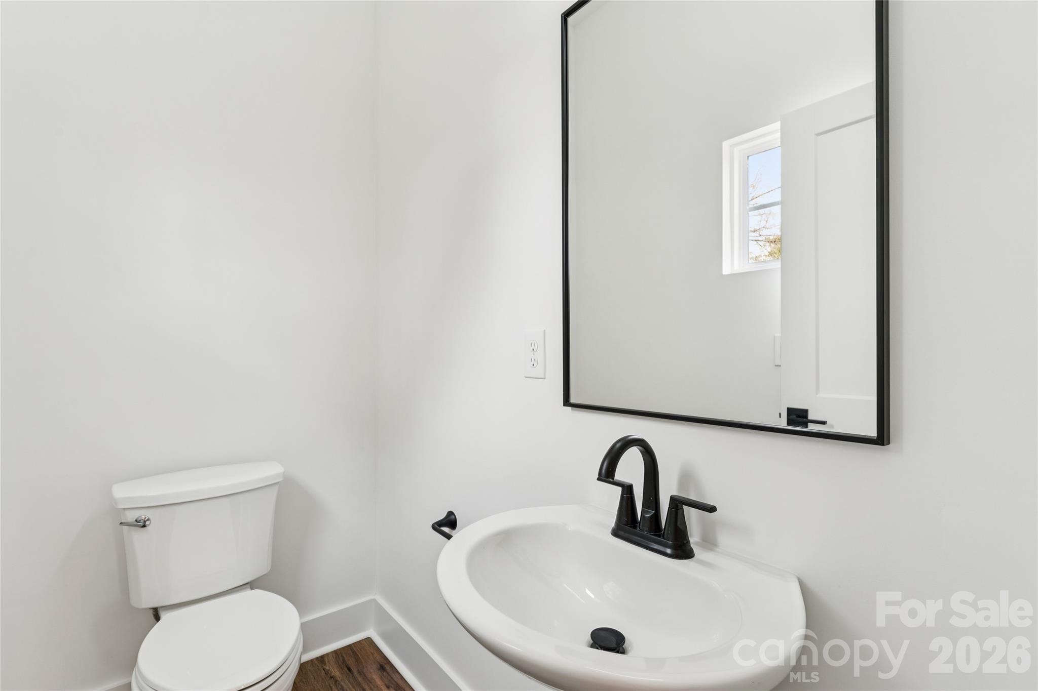 1515 N Caldwell Street — Charlotte