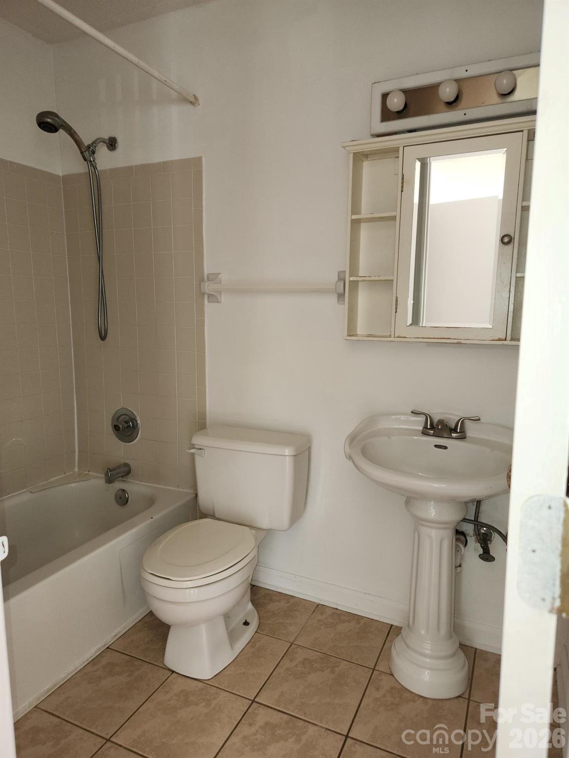 9607-G Vinca Circle — Charlotte