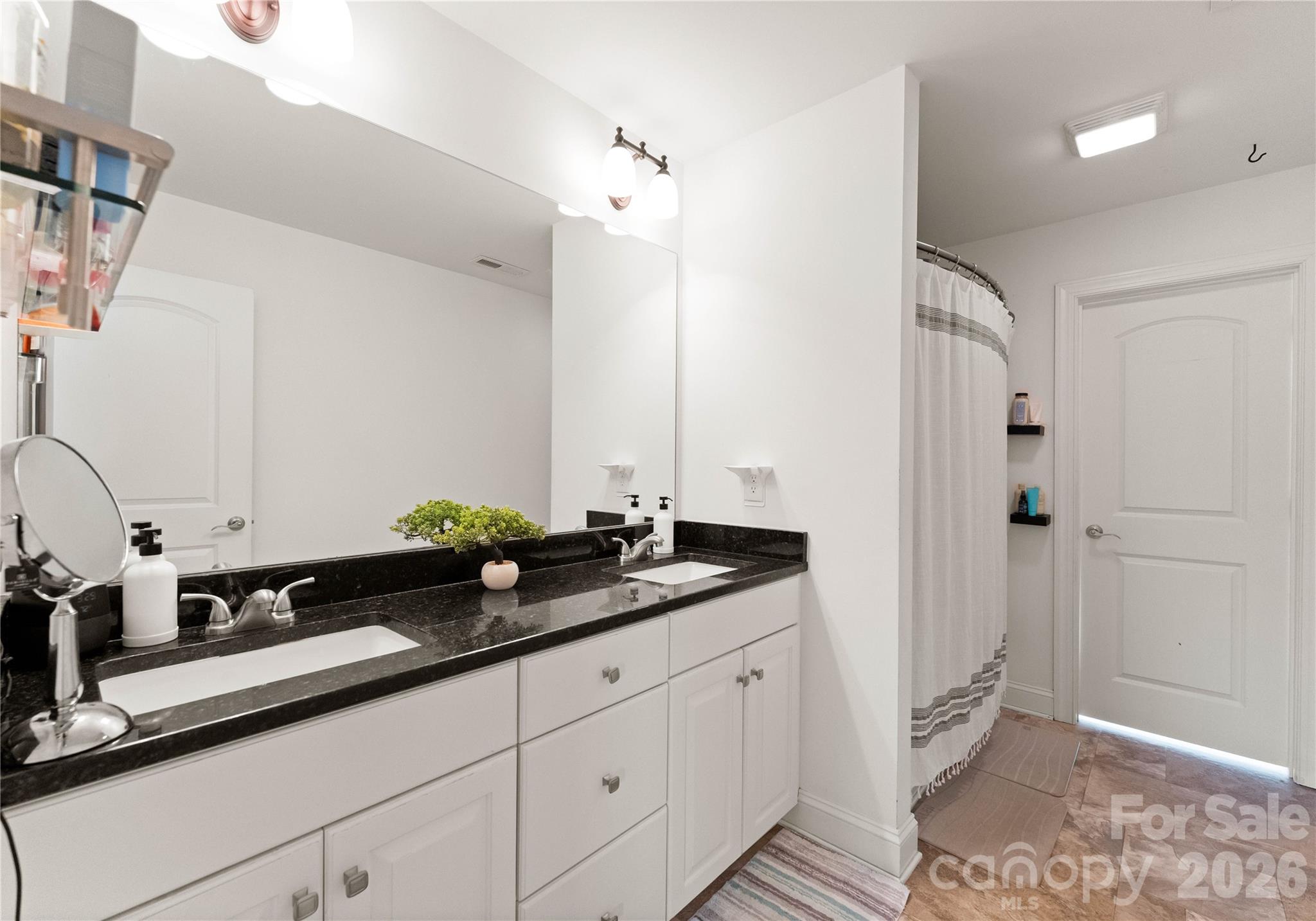716 Robert Moses Drive — Gastonia