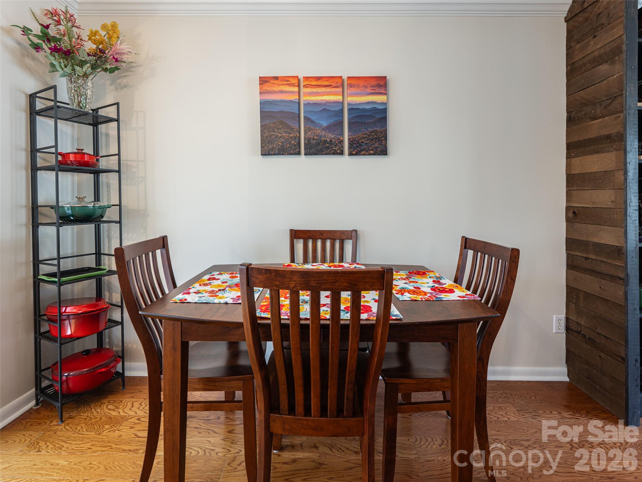 2F Lynx Drive — Black Mountain