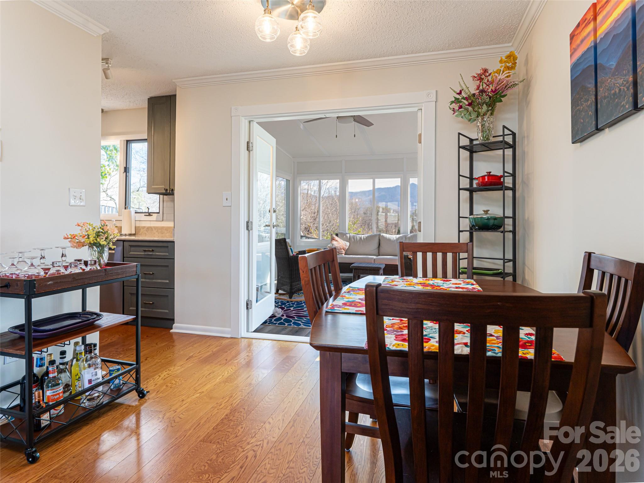 2F Lynx Drive — Black Mountain