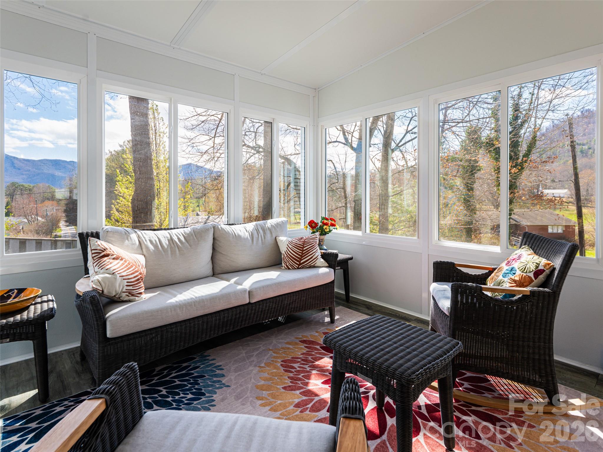 2F Lynx Drive — Black Mountain
