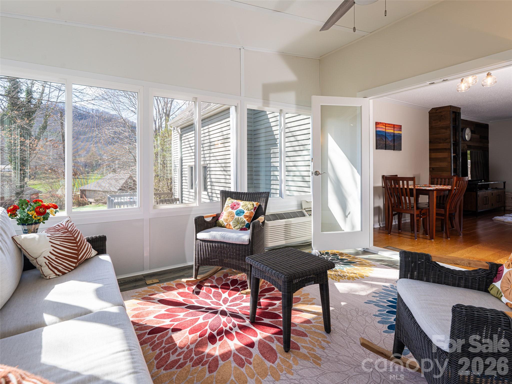 2F Lynx Drive — Black Mountain